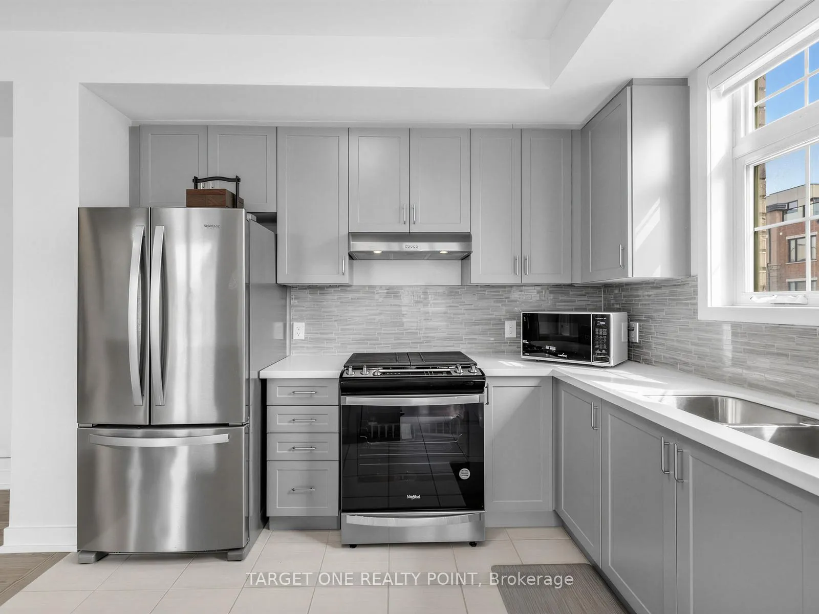 Photo 17 of 2 William Shearn Crescent, Markham, Angus Glen — HOMEH