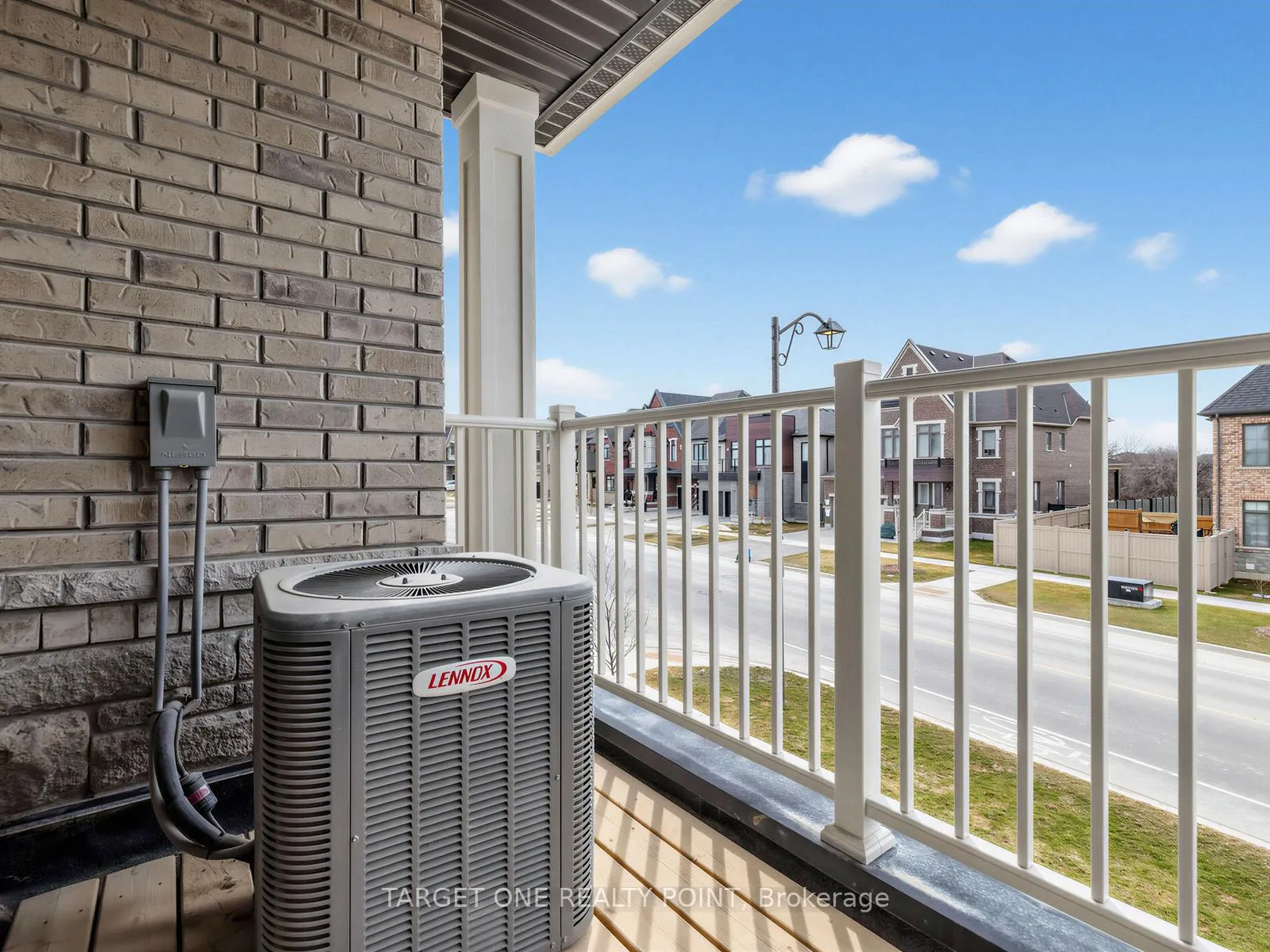 Photo 22 of 2 William Shearn Crescent, Markham, Angus Glen — HOMEH