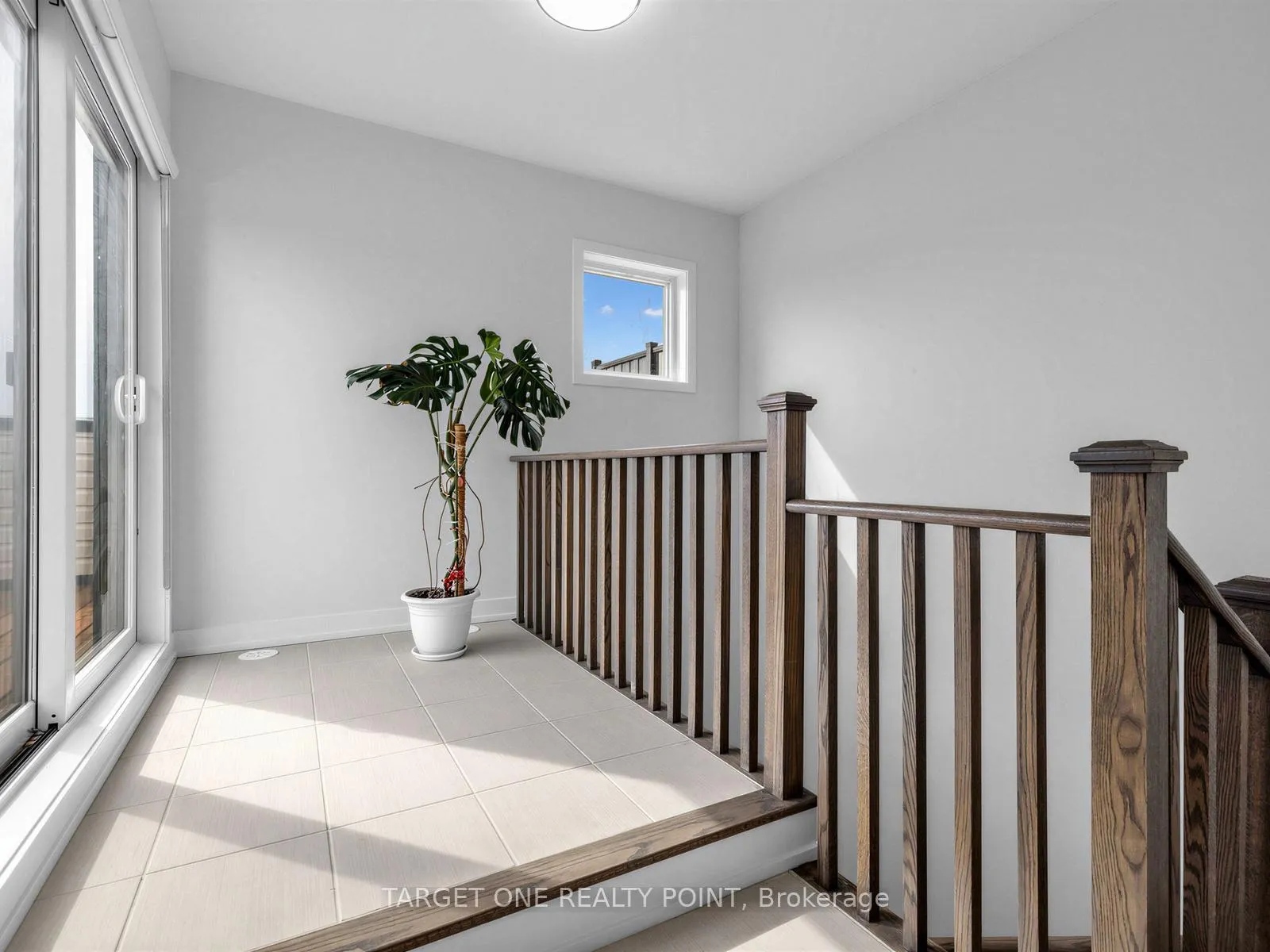 Photo 23 of 2 William Shearn Crescent, Markham, Angus Glen — HOMEH