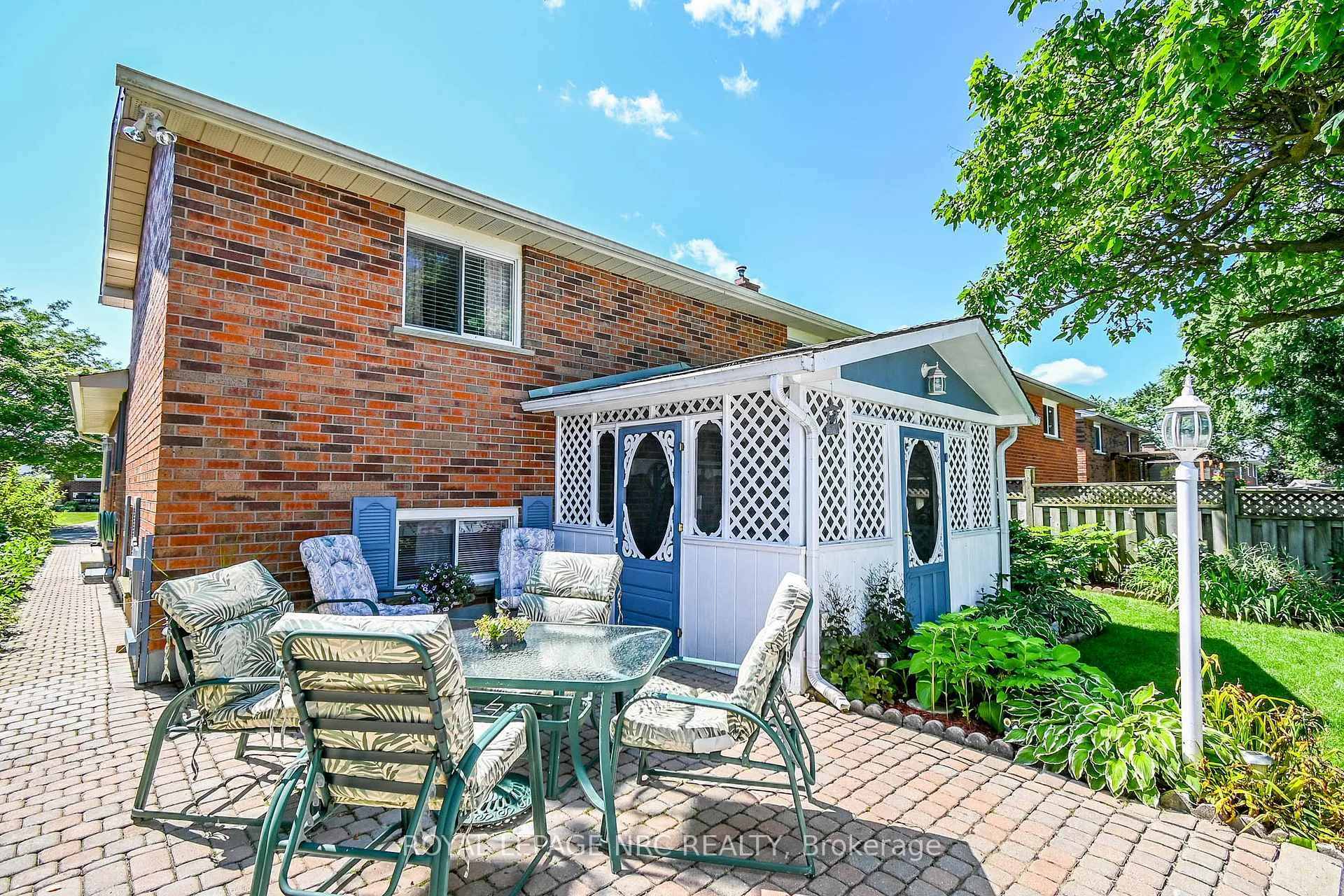 Photo 5 of 31 Rollins Drive, Welland, N. Welland — HOMEH