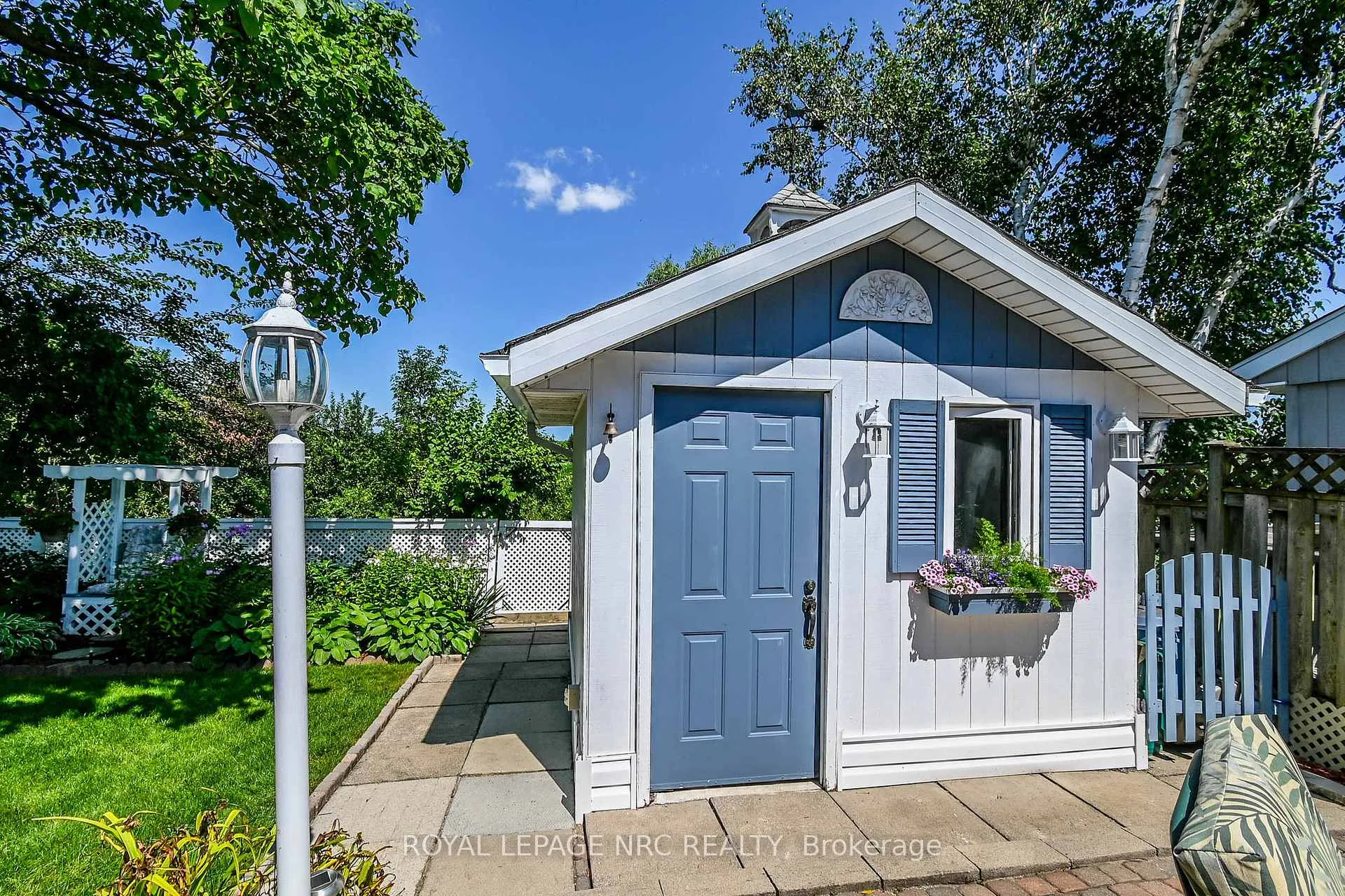 Photo 7 of 31 Rollins Drive, Welland, N. Welland — HOMEH