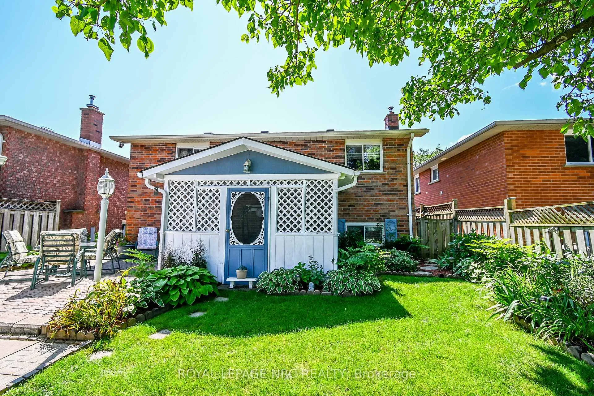 Photo 8 of 31 Rollins Drive, Welland, N. Welland — HOMEH