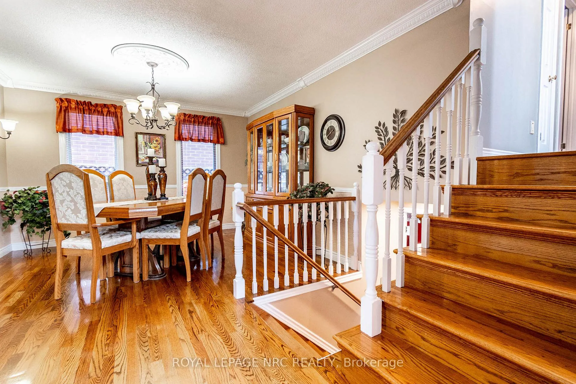 Photo 17 of 31 Rollins Drive, Welland, N. Welland — HOMEH