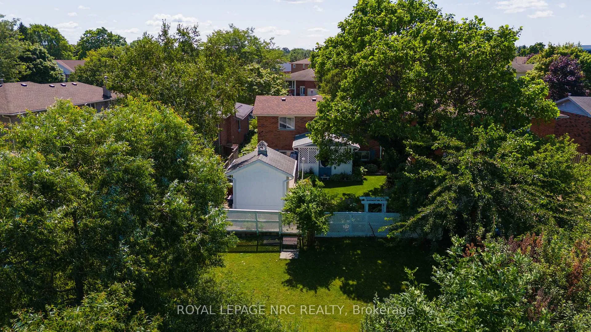 Photo 38 of 31 Rollins Drive, Welland, N. Welland — HOMEH