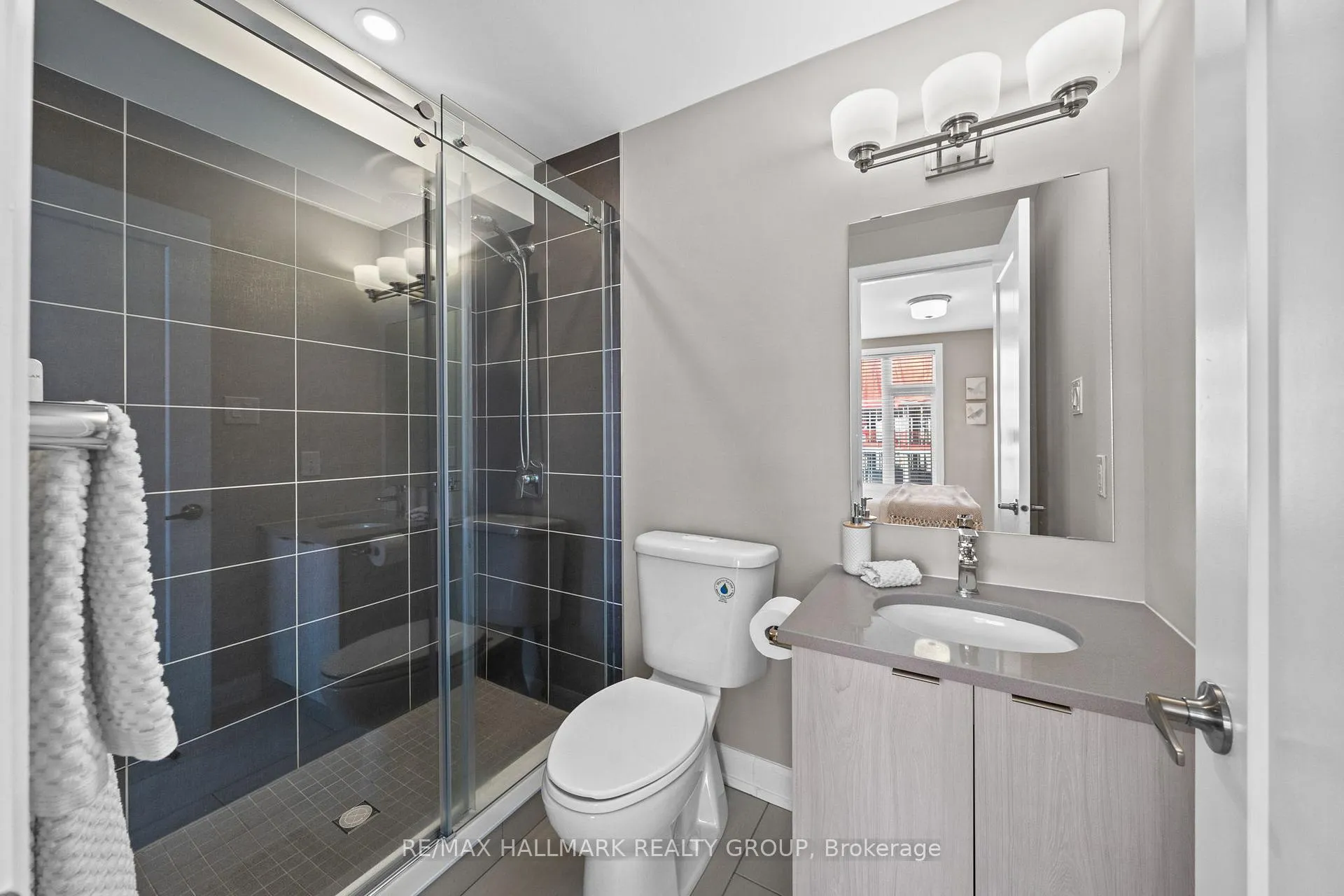 Photo 30 of 378 Deschâtelets Avenue, Ottawa, Ottawa East — HOMEH