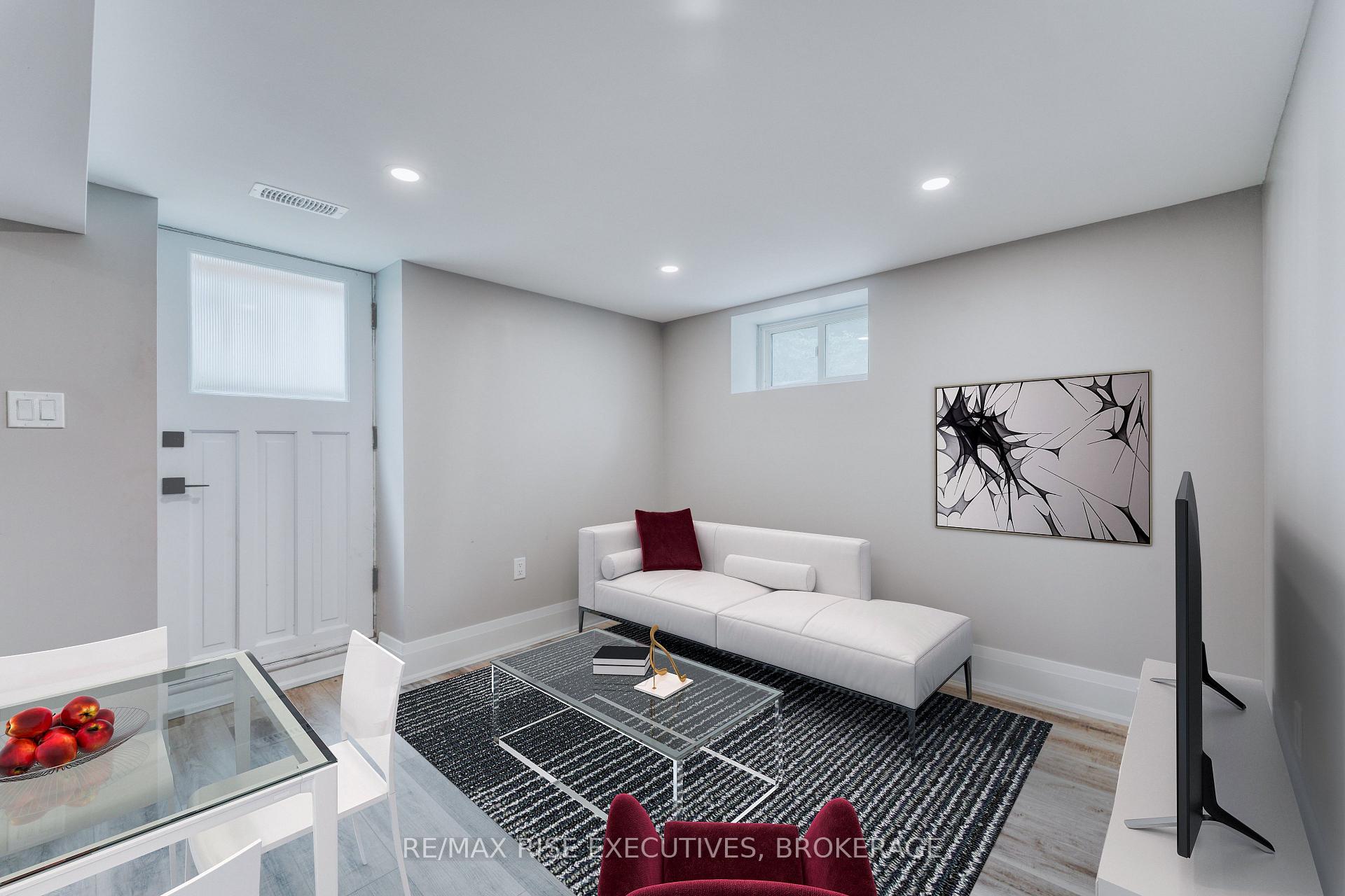 Photo 2 of Unit 2, 130 Carruthers Avenue, Kingston, Central City East — HOMEH