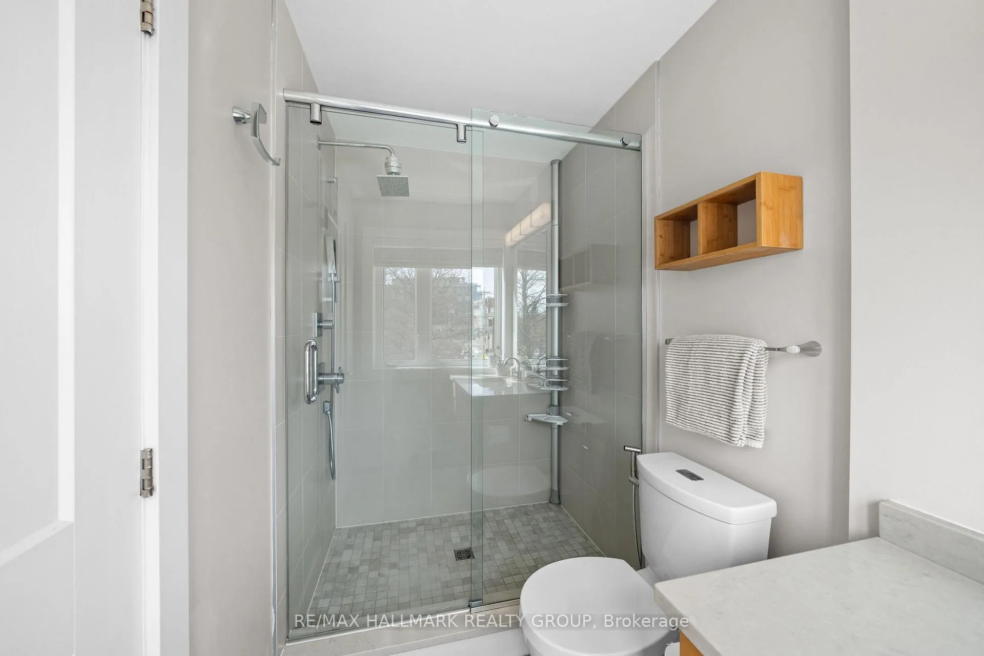 Photo 22 of 175 Armstrong Street, Ottawa, Hintonburg — HOMEH