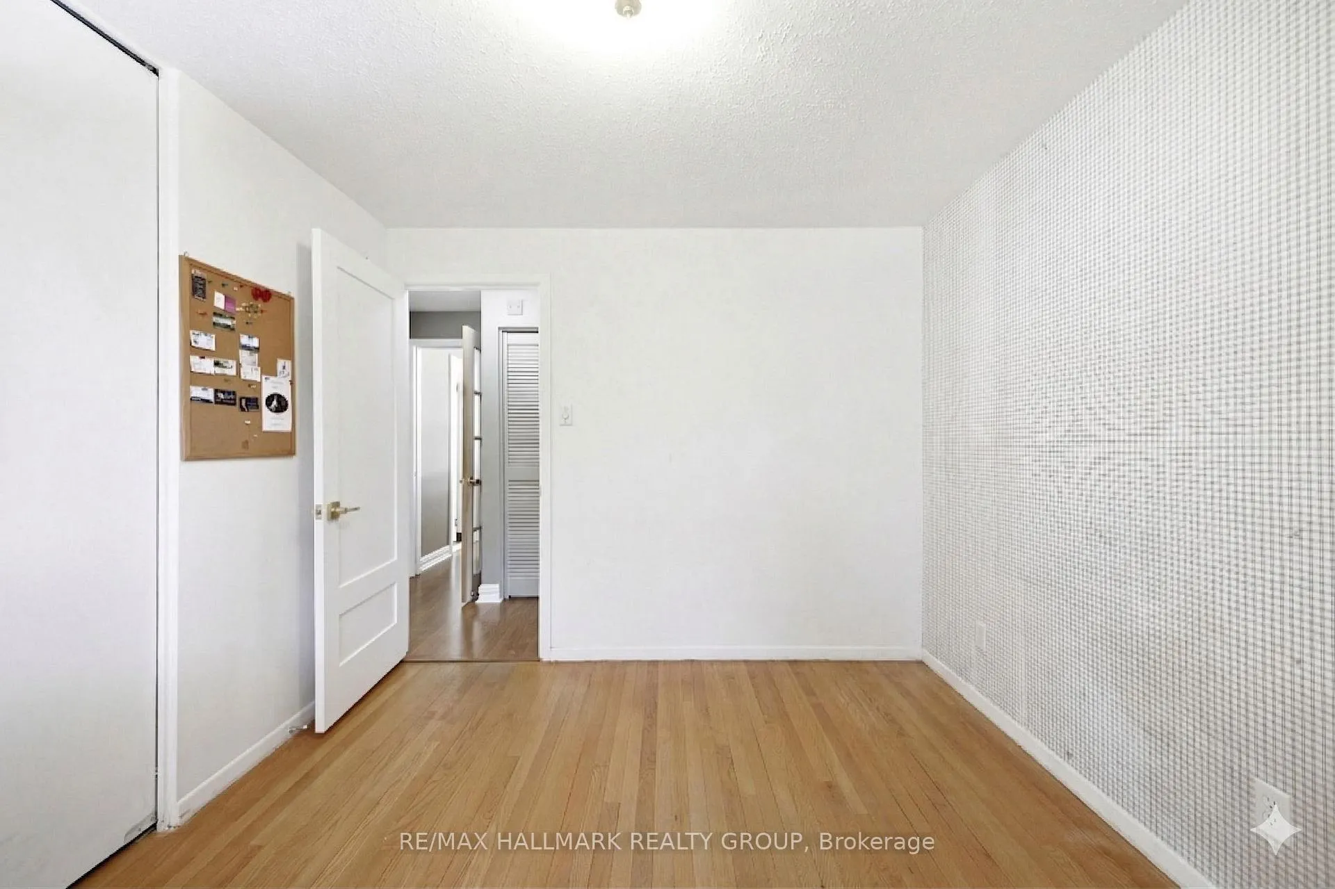 Photo 21 of 59 Ashgrove Crescent, Ottawa, Briargreen — HOMEH