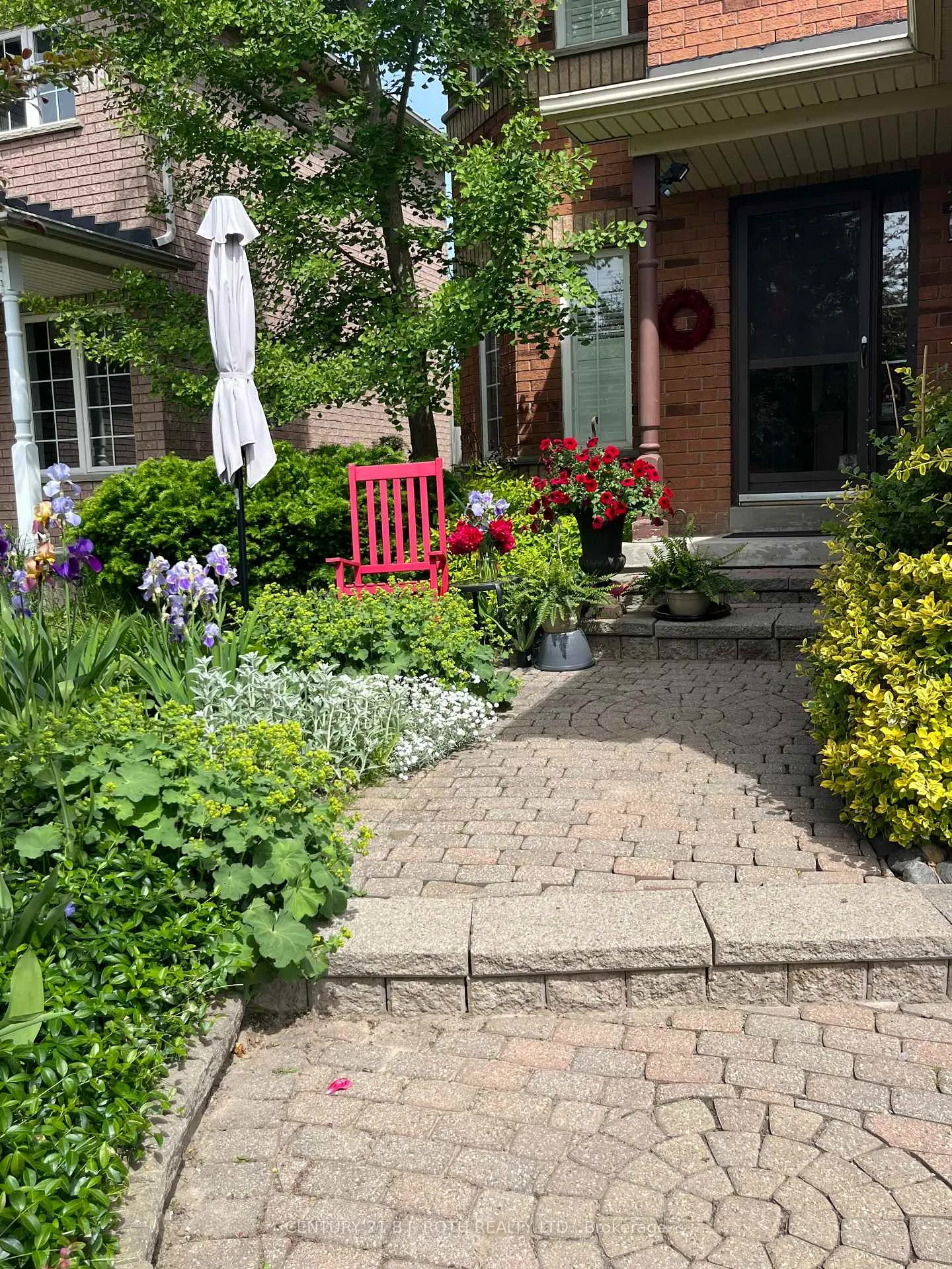 Photo 5 of 136 Loon Avenue, Barrie, Painswick South — HOMEH