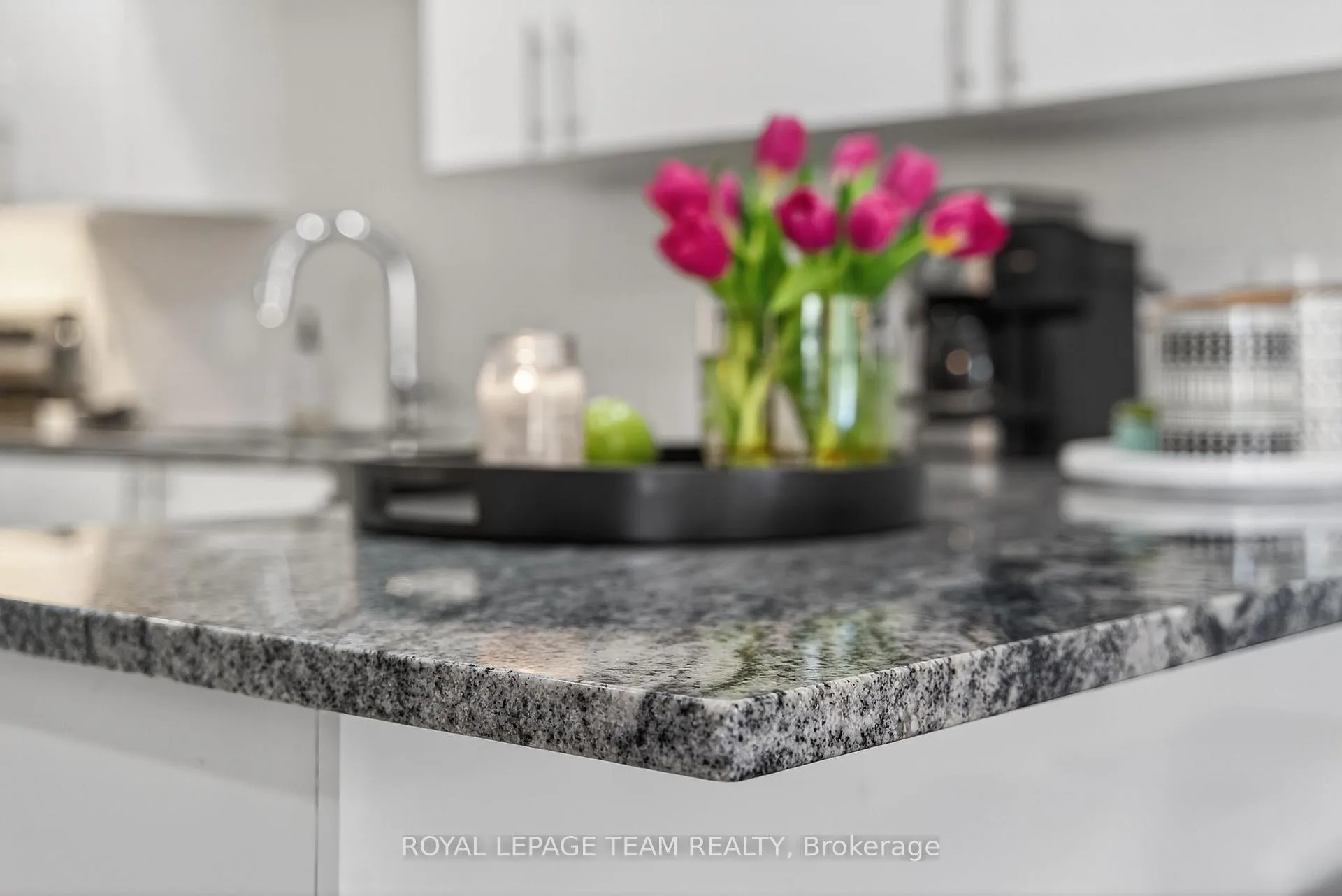 Photo 15 of 141 Acklam Terrace, Ottawa, Kanata - Morgan's Grant/South March — HOMEH