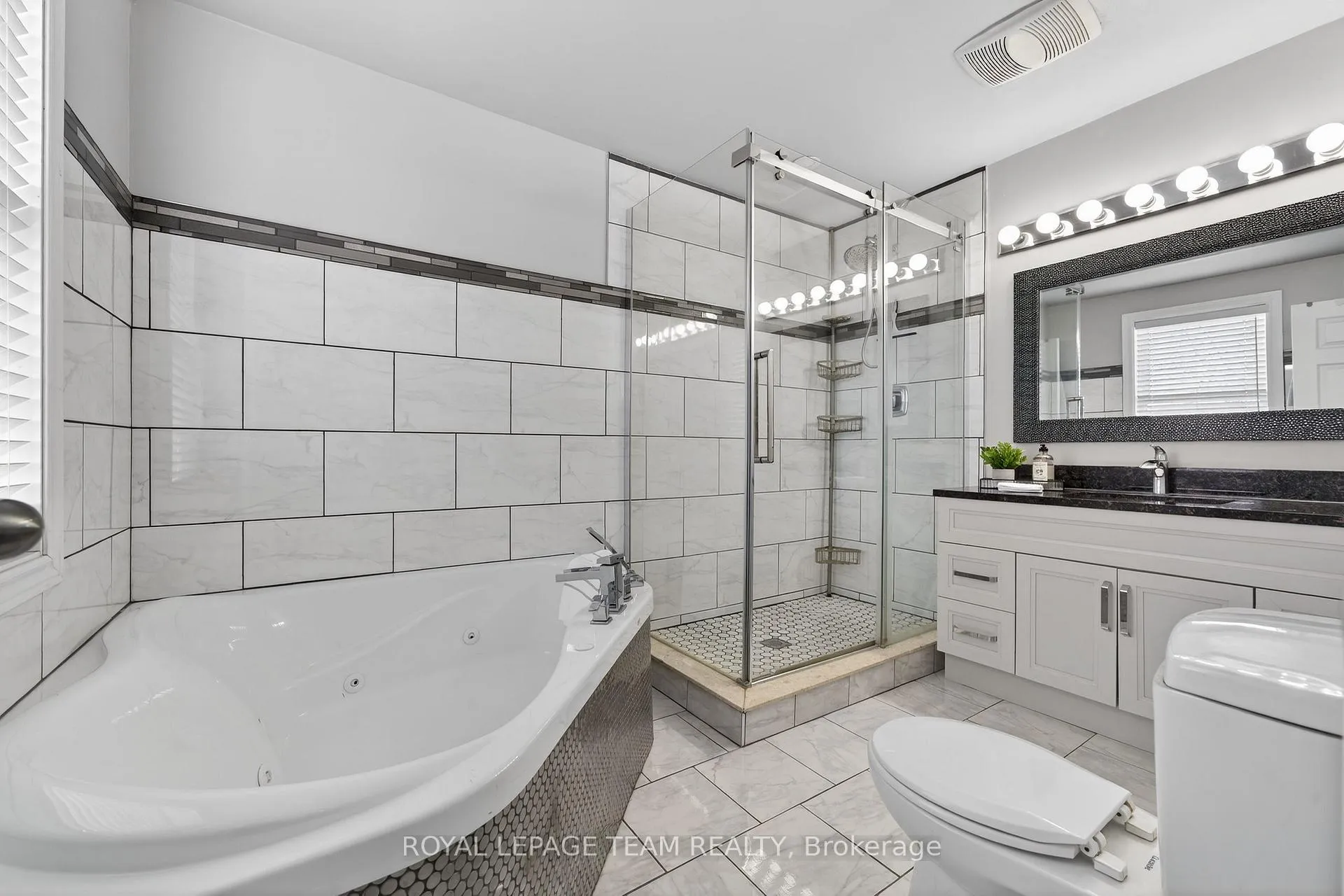 Photo 23 of 141 Acklam Terrace, Ottawa, Kanata - Morgan's Grant/South March — HOMEH