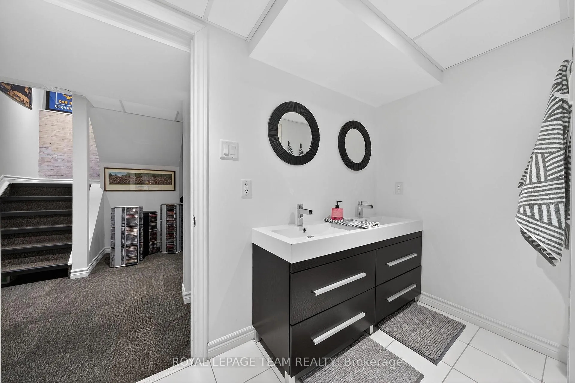 Photo 35 of 141 Acklam Terrace, Ottawa, Kanata - Morgan's Grant/South March — HOMEH