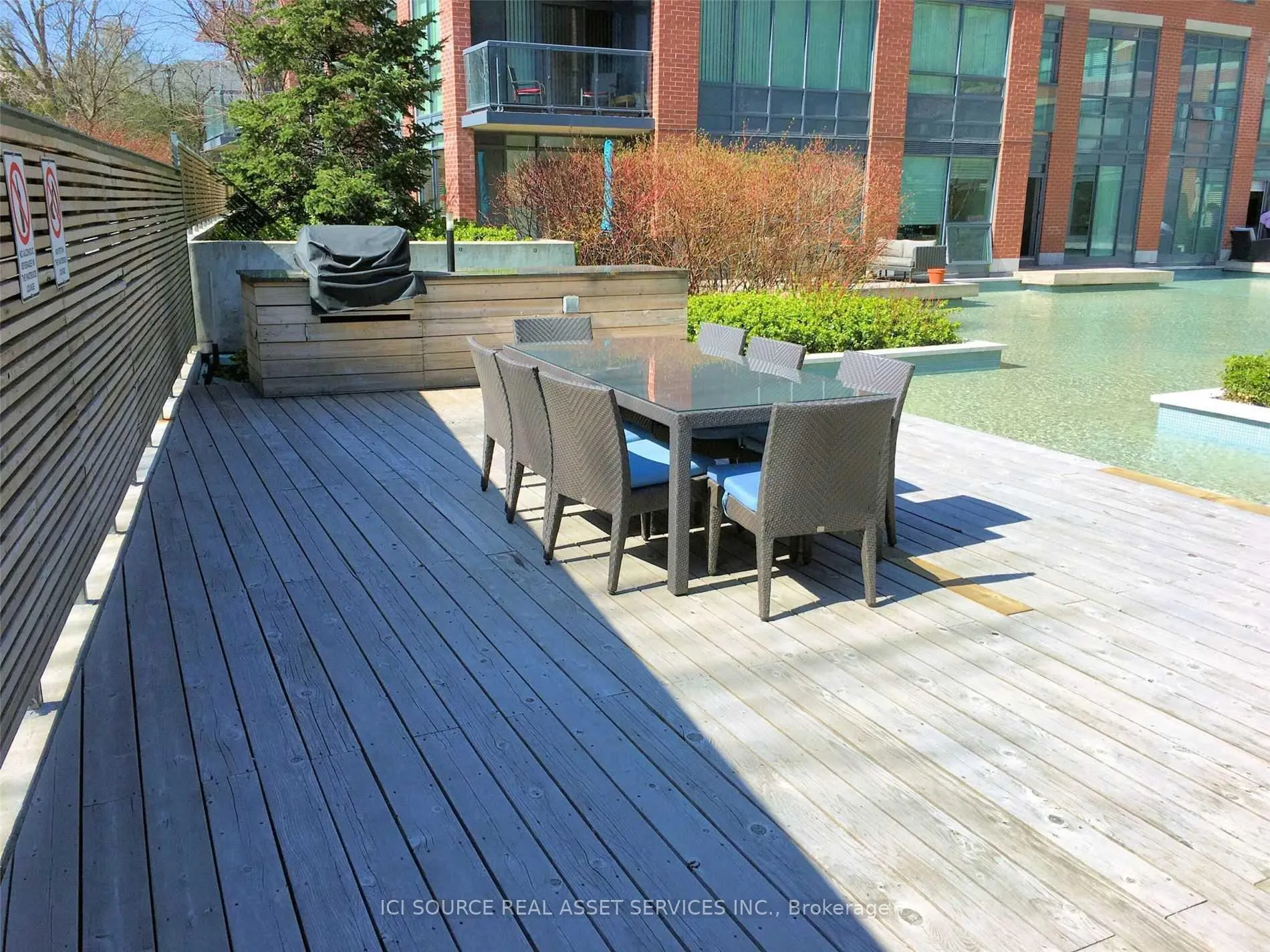 Photo 4 of Unit 421, 7608 Yonge Street, Vaughan, Crestwood-Springfarm-Yorkhill — HOMEH