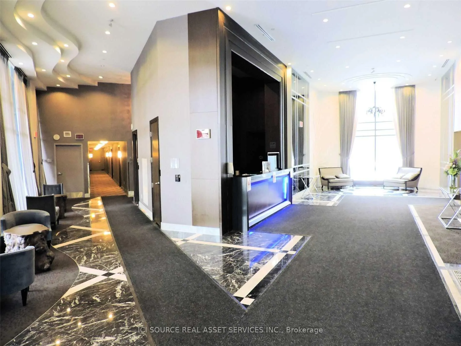 Photo 5 of Unit 421, 7608 Yonge Street, Vaughan, Crestwood-Springfarm-Yorkhill — HOMEH