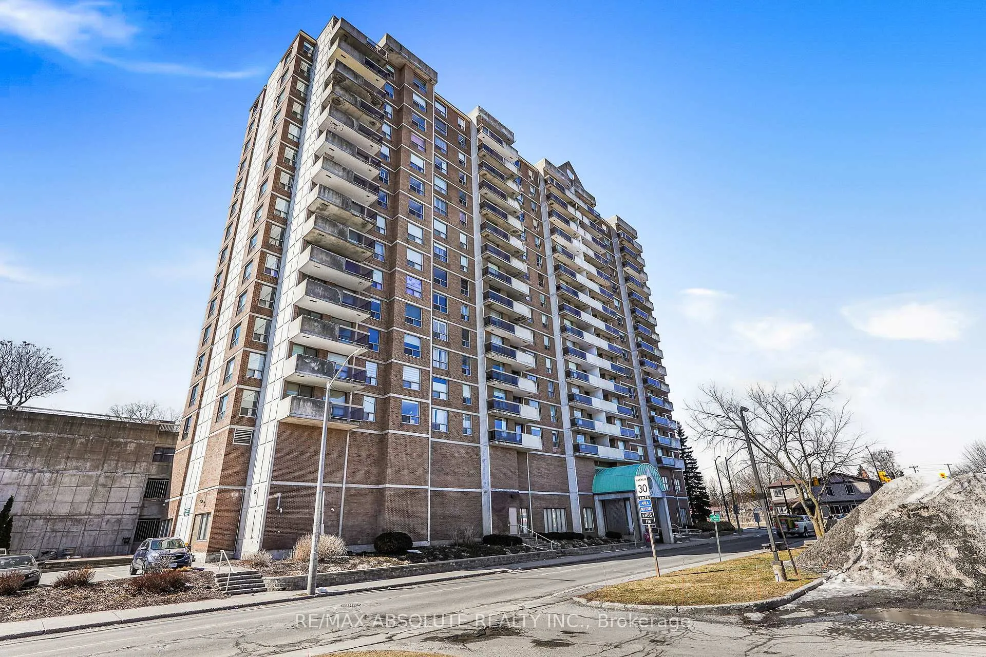Photo 1 of Unit 607, 200 Lafontaine Avenue, Ottawa, Vanier — HOMEH