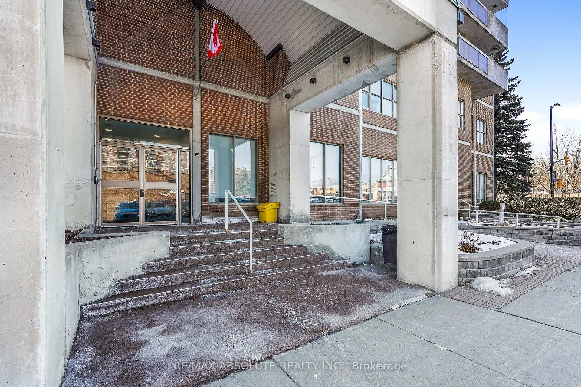 Photo 2 of Unit 607, 200 Lafontaine Avenue, Ottawa, Vanier — HOMEH