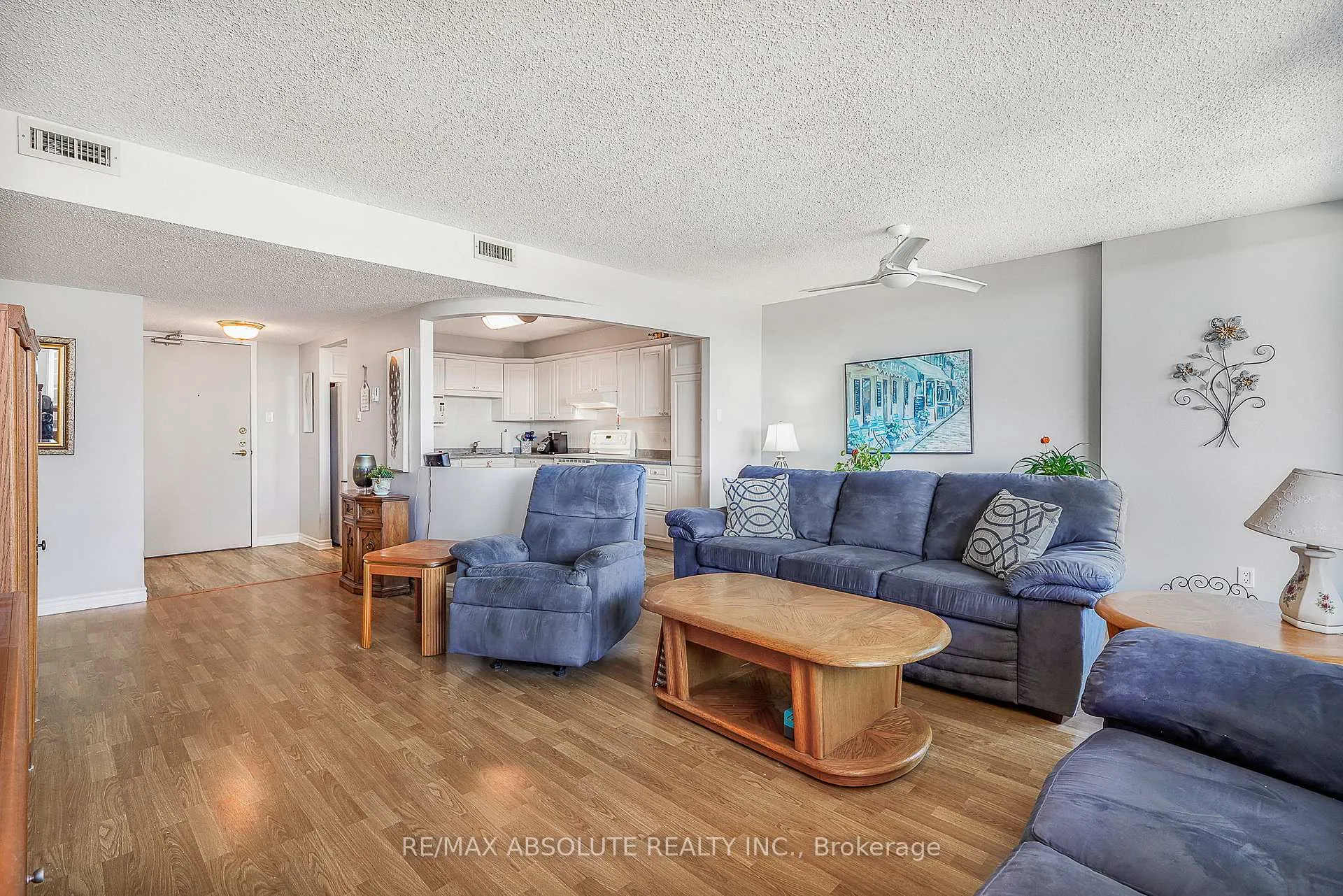 Photo 13 of Unit 607, 200 Lafontaine Avenue, Ottawa, Vanier — HOMEH