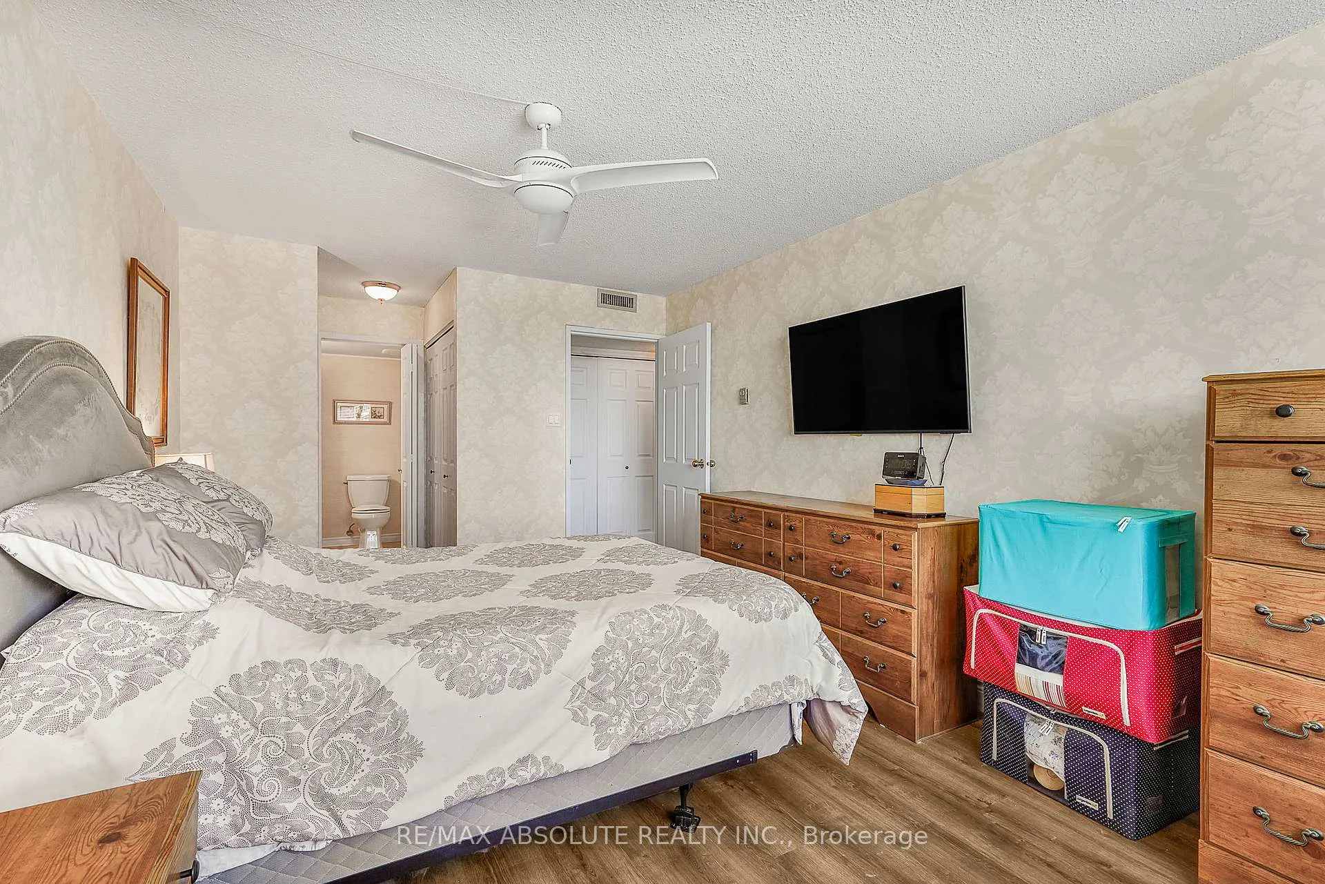 Photo 18 of Unit 607, 200 Lafontaine Avenue, Ottawa, Vanier — HOMEH