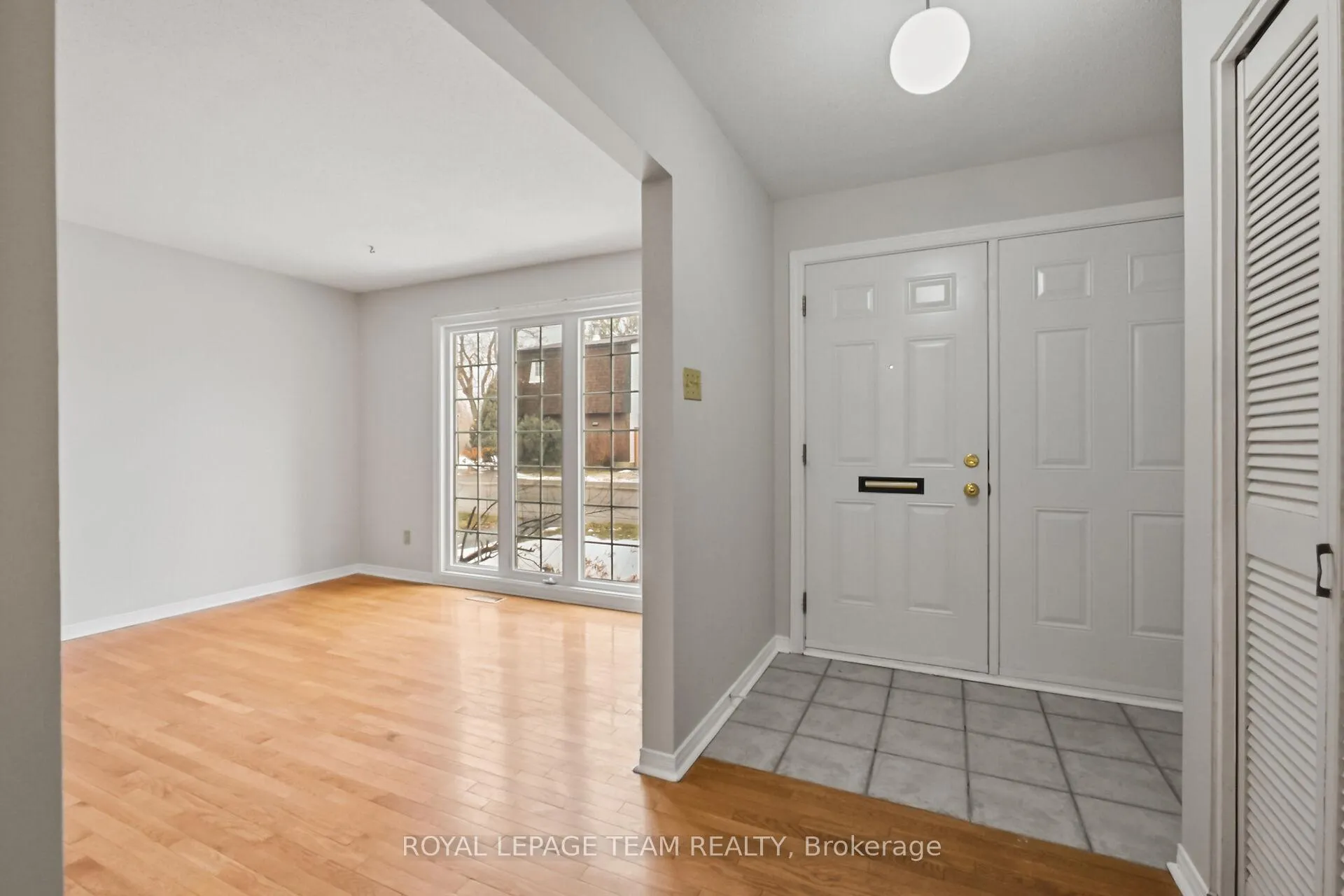 Photo 2 of Unit 87, 386 Kintyre Private, Ottawa, Carleton Square — HOMEH