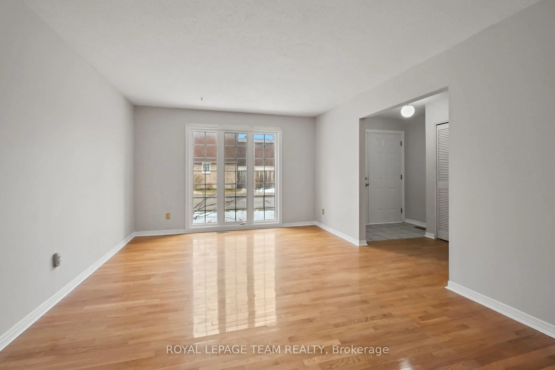 Photo 4 of Unit 87, 386 Kintyre Private, Ottawa, Carleton Square — HOMEH