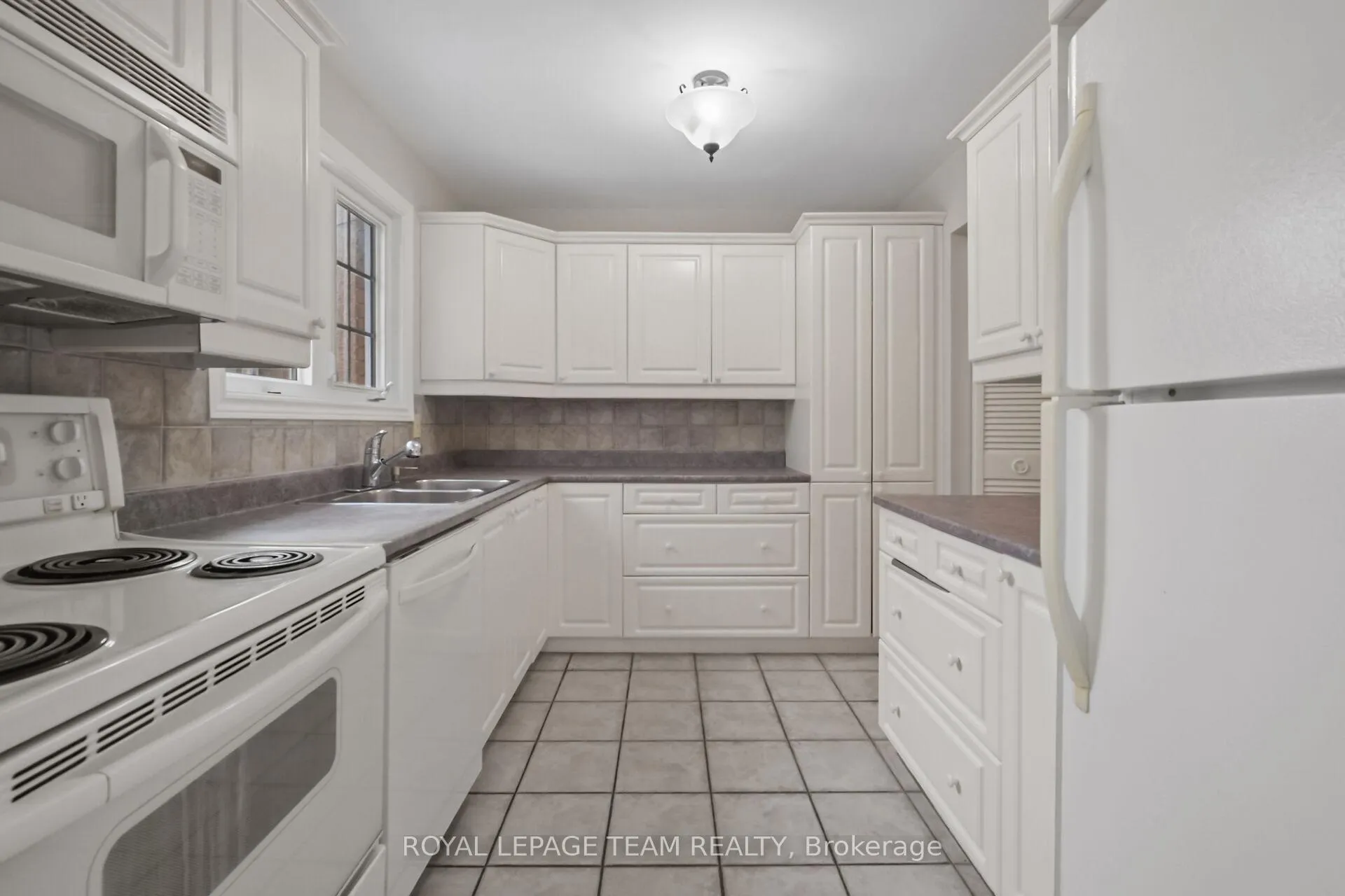 Photo 9 of Unit 87, 386 Kintyre Private, Ottawa, Carleton Square — HOMEH