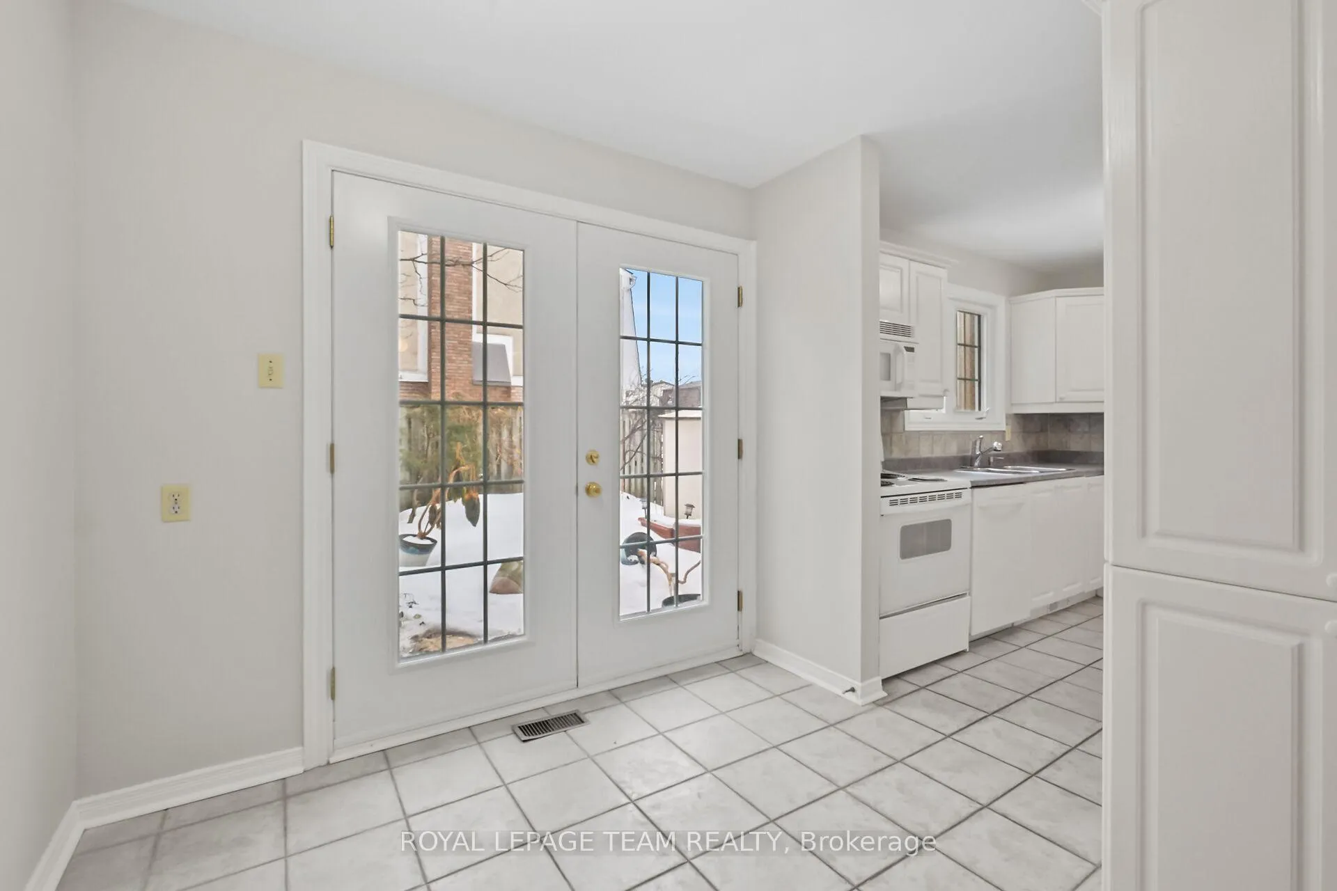 Photo 13 of Unit 87, 386 Kintyre Private, Ottawa, Carleton Square — HOMEH