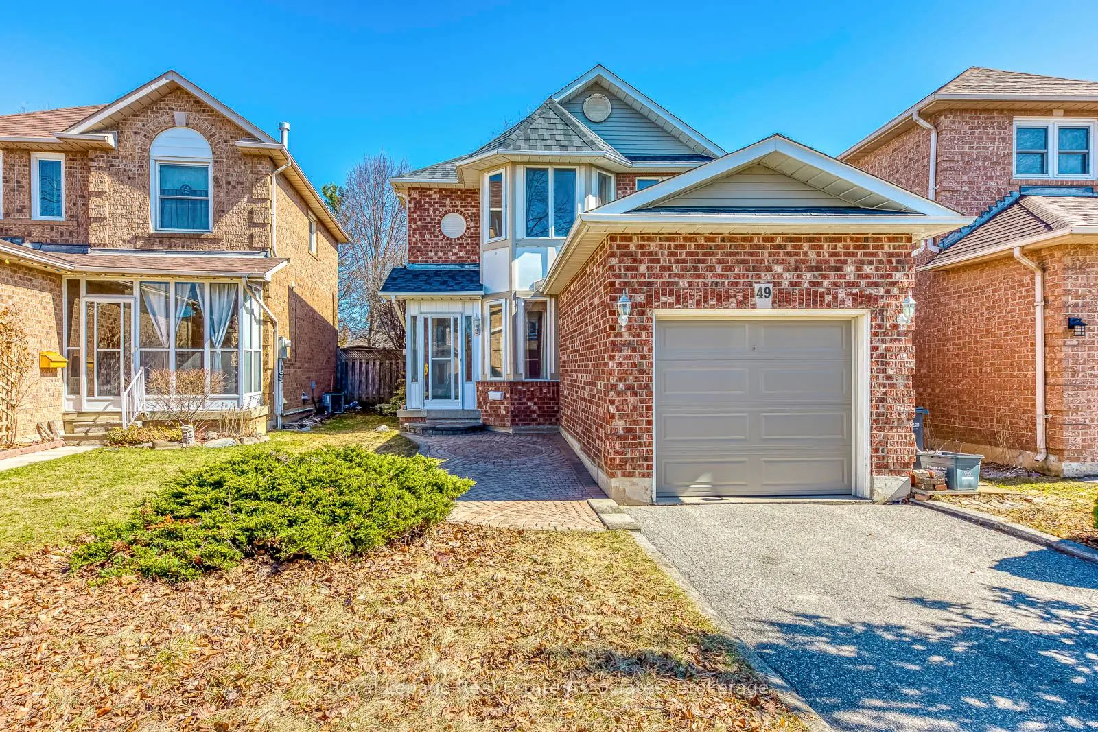 Photo 3 of 49 Letty Avenue, Brampton, Fletcher's West — HOMEH