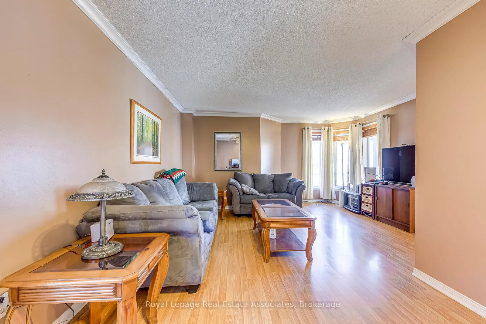 Photo 8 of 49 Letty Avenue, Brampton, Fletcher's West — HOMEH
