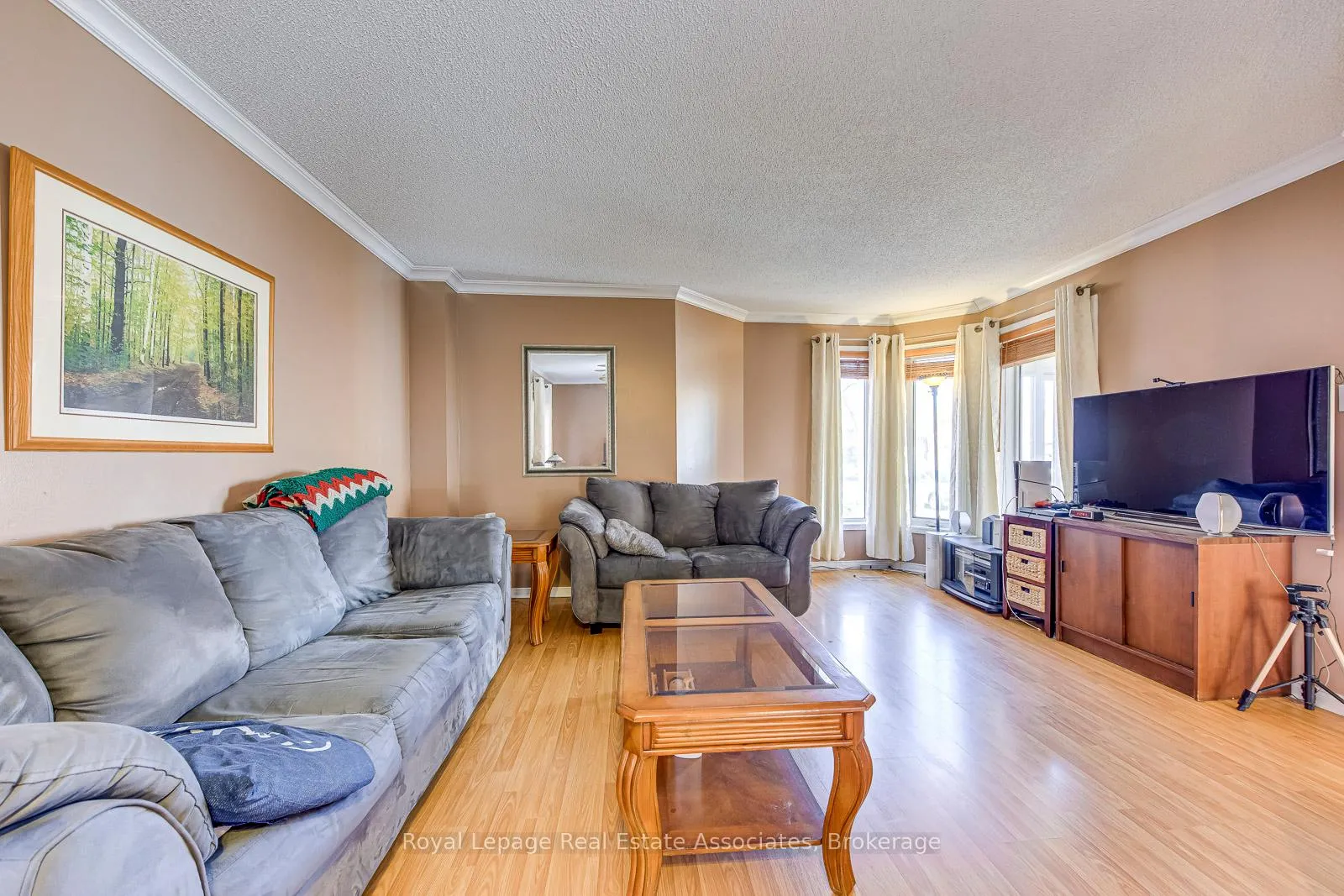 Photo 9 of 49 Letty Avenue, Brampton, Fletcher's West — HOMEH