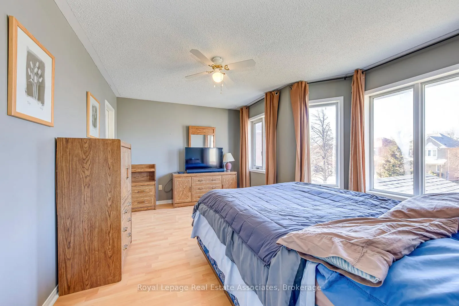 Photo 26 of 49 Letty Avenue, Brampton, Fletcher's West — HOMEH