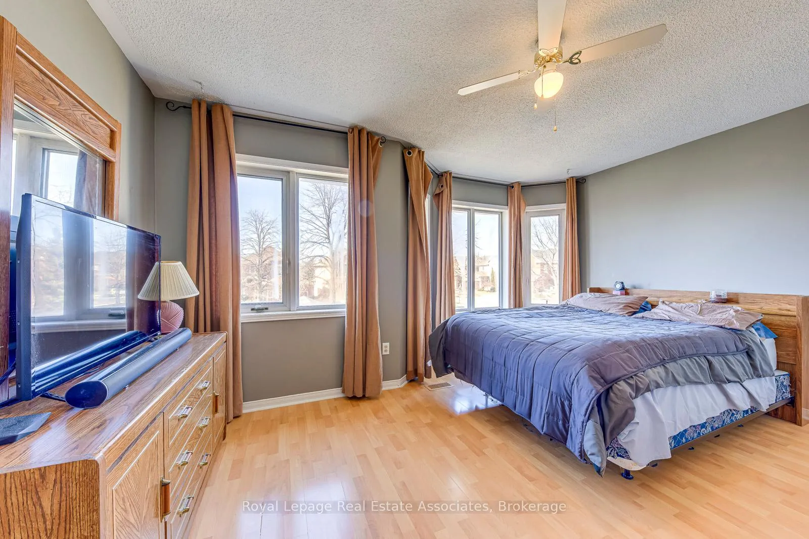 Photo 27 of 49 Letty Avenue, Brampton, Fletcher's West — HOMEH