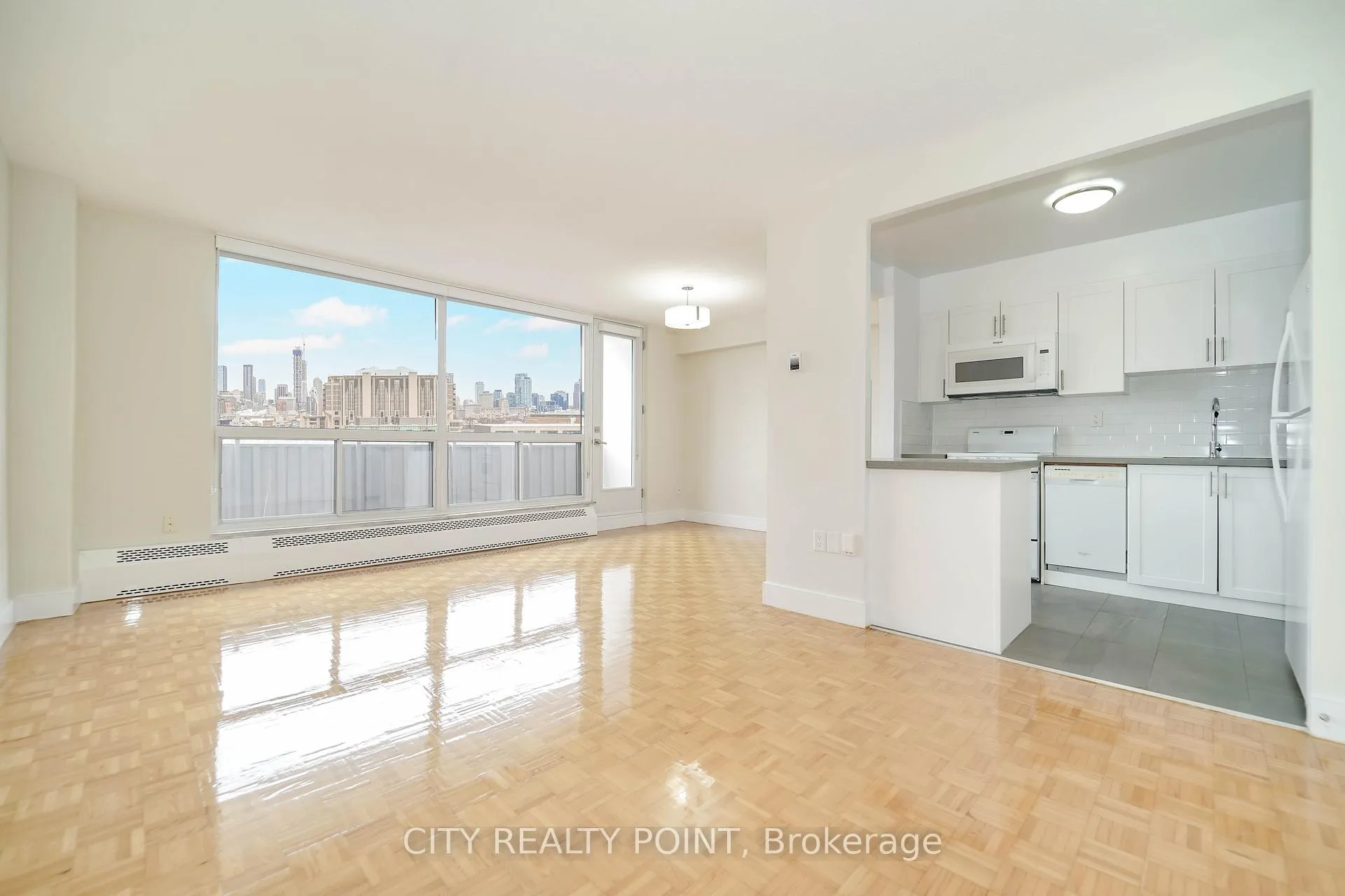 Photo 1 of Unit 2403, 666 Spadina Avenue, Toronto, University — HOMEH