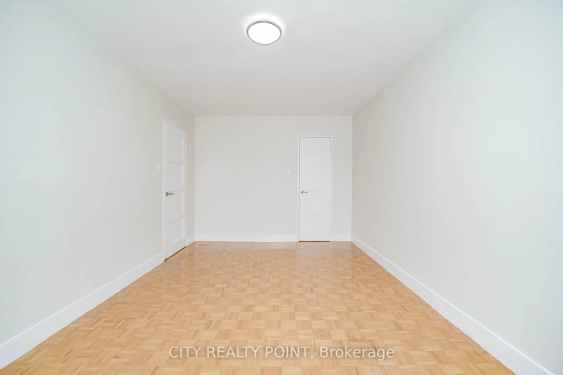 Photo 15 of Unit 2403, 666 Spadina Avenue, Toronto, University — HOMEH