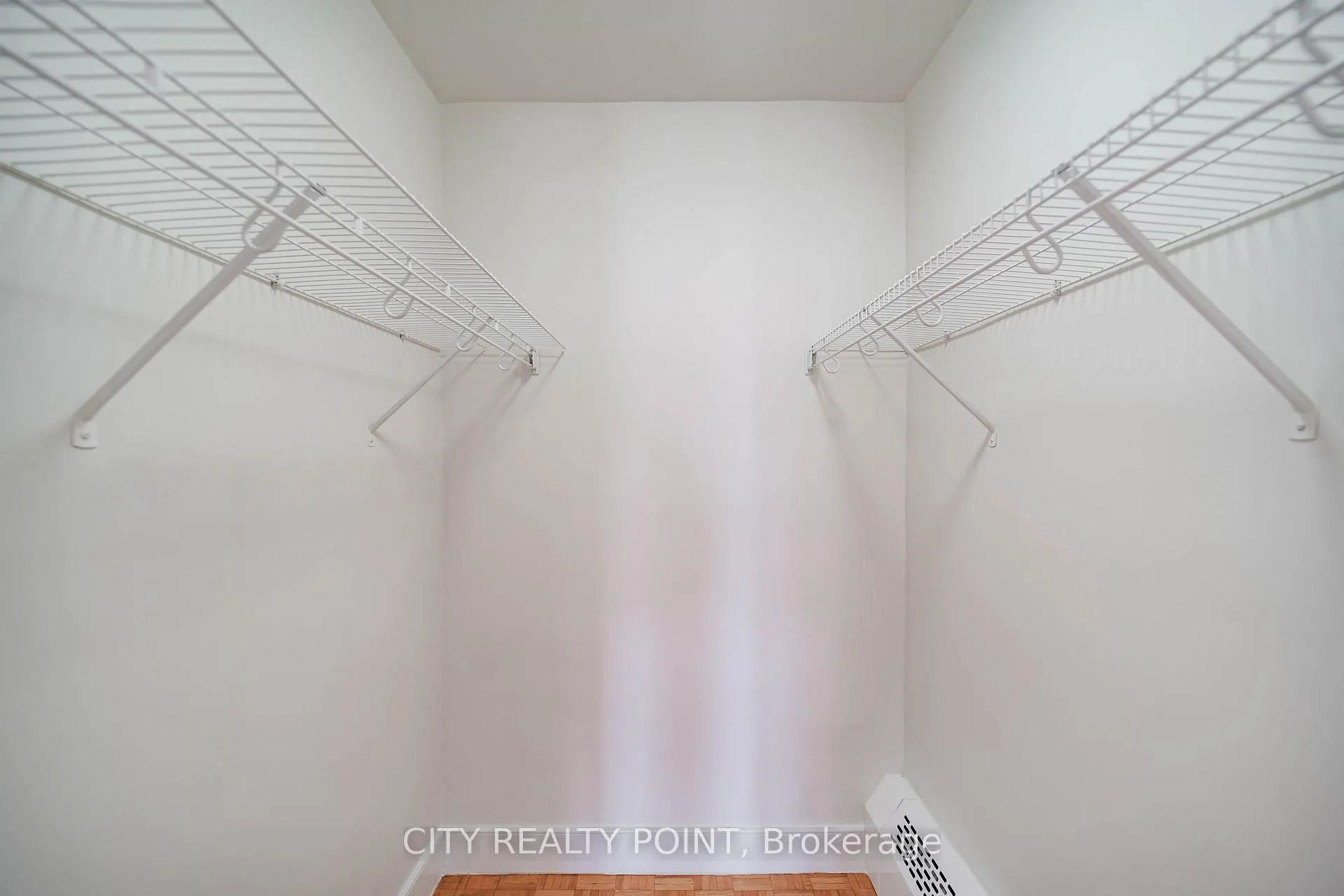 Photo 16 of Unit 2403, 666 Spadina Avenue, Toronto, University — HOMEH