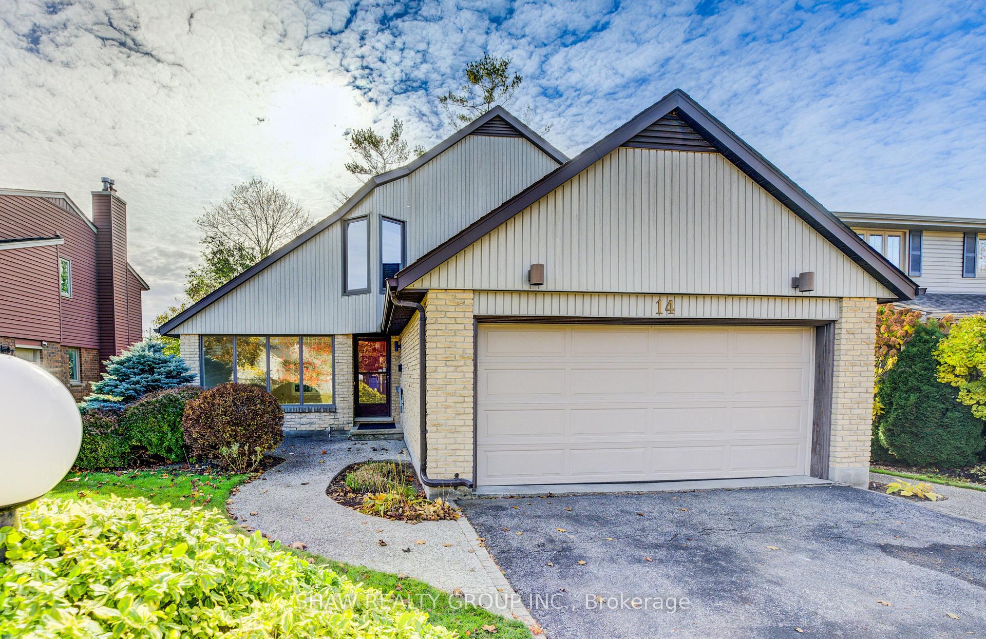 Photo 3 of 14 Broadview Court, Kitchener — HOMEH