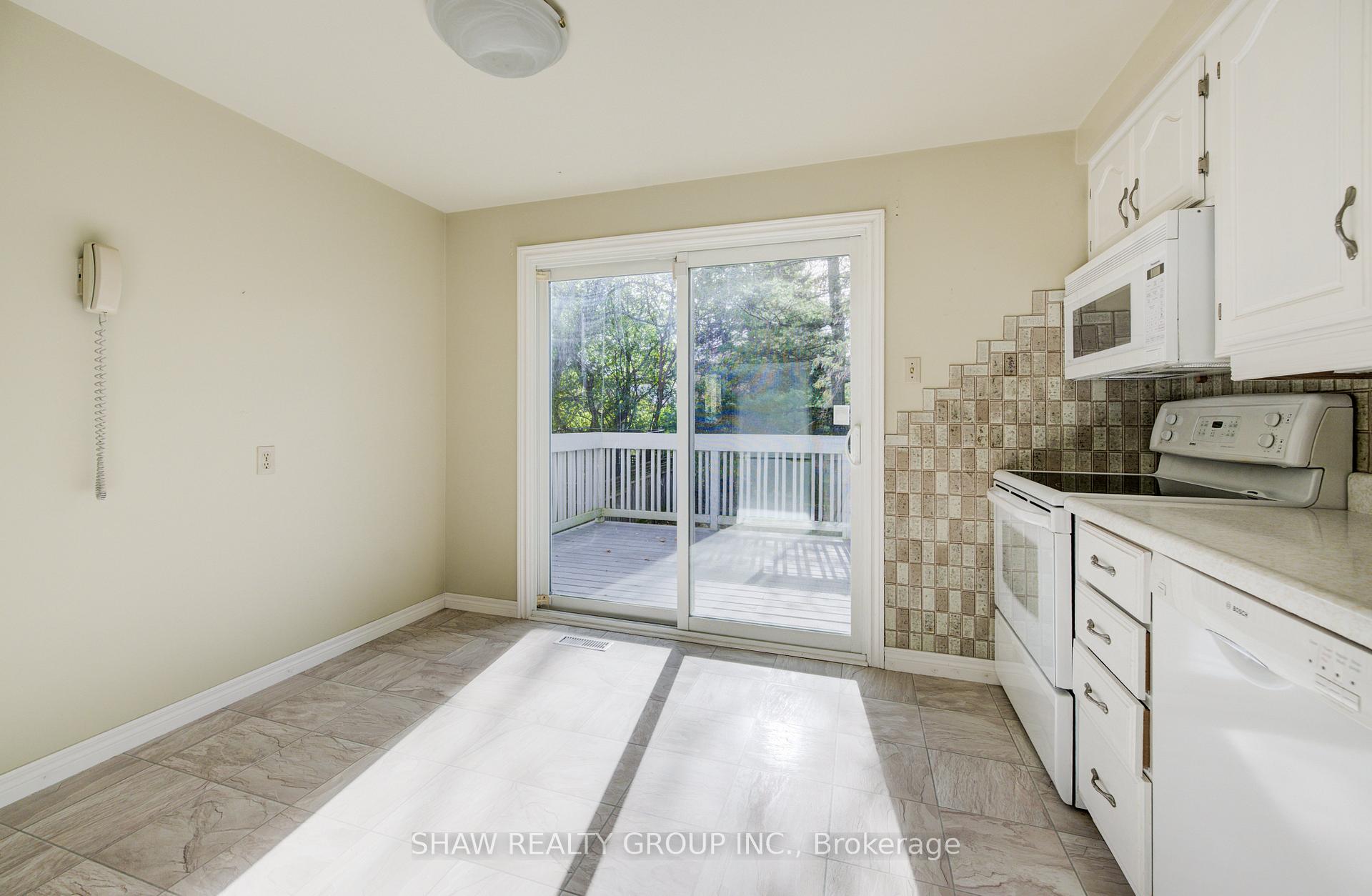 Photo 15 of 14 Broadview Court, Kitchener — HOMEH
