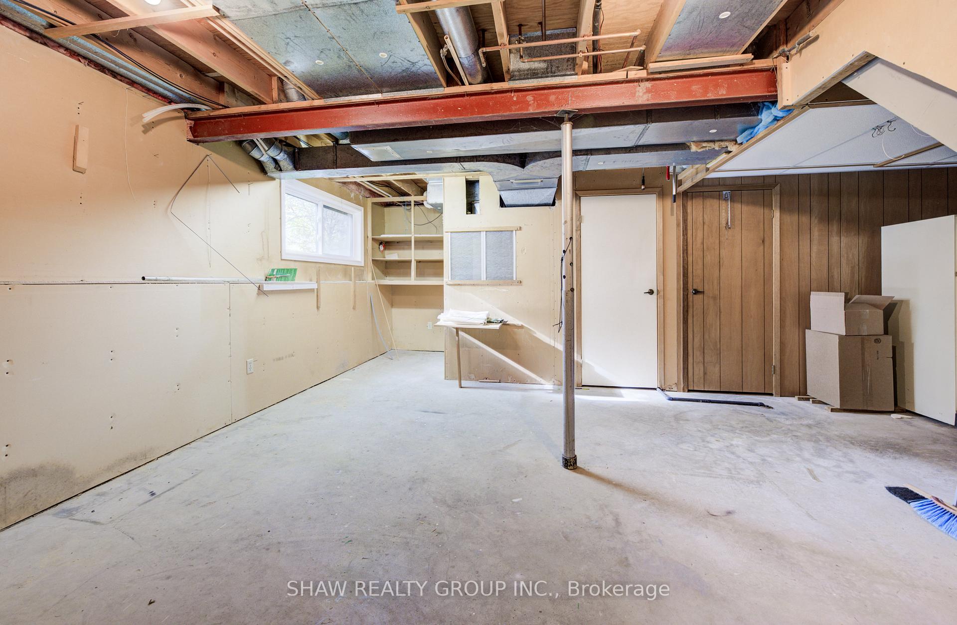 Photo 40 of 14 Broadview Court, Kitchener — HOMEH