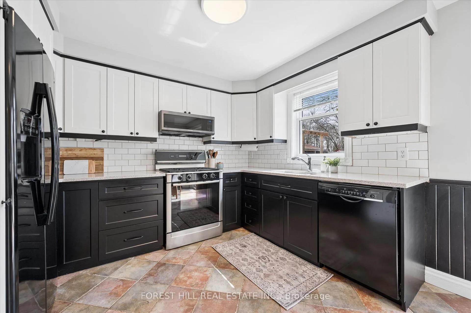 Photo 13 of 635 Lawrence Street, Cambridge — HOMEH