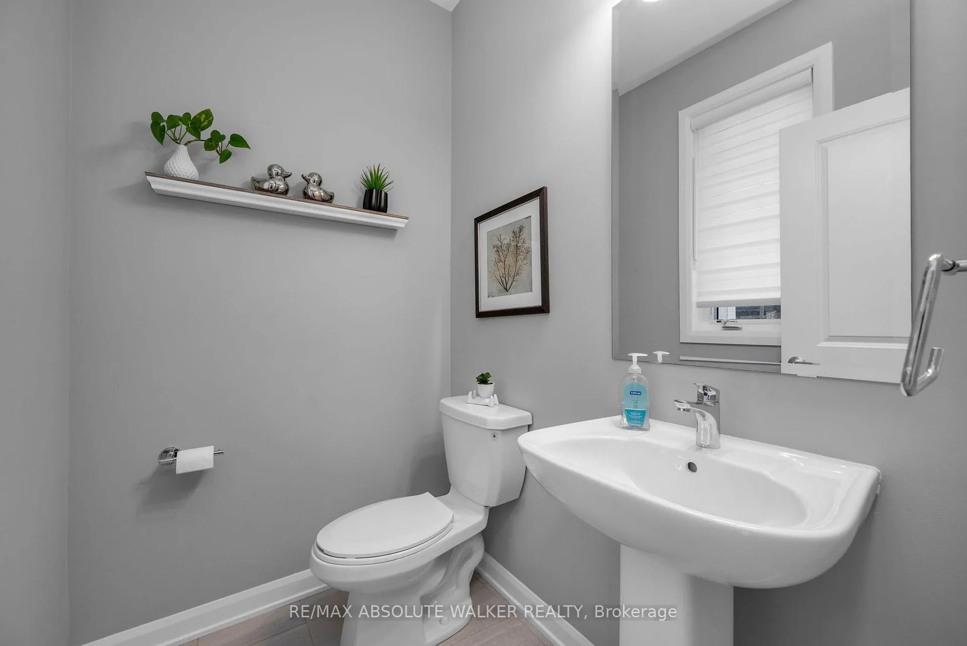 Photo 14 of 335 Cloyne Crescent, Ottawa, Barrhaven - Half Moon Bay — HOMEH