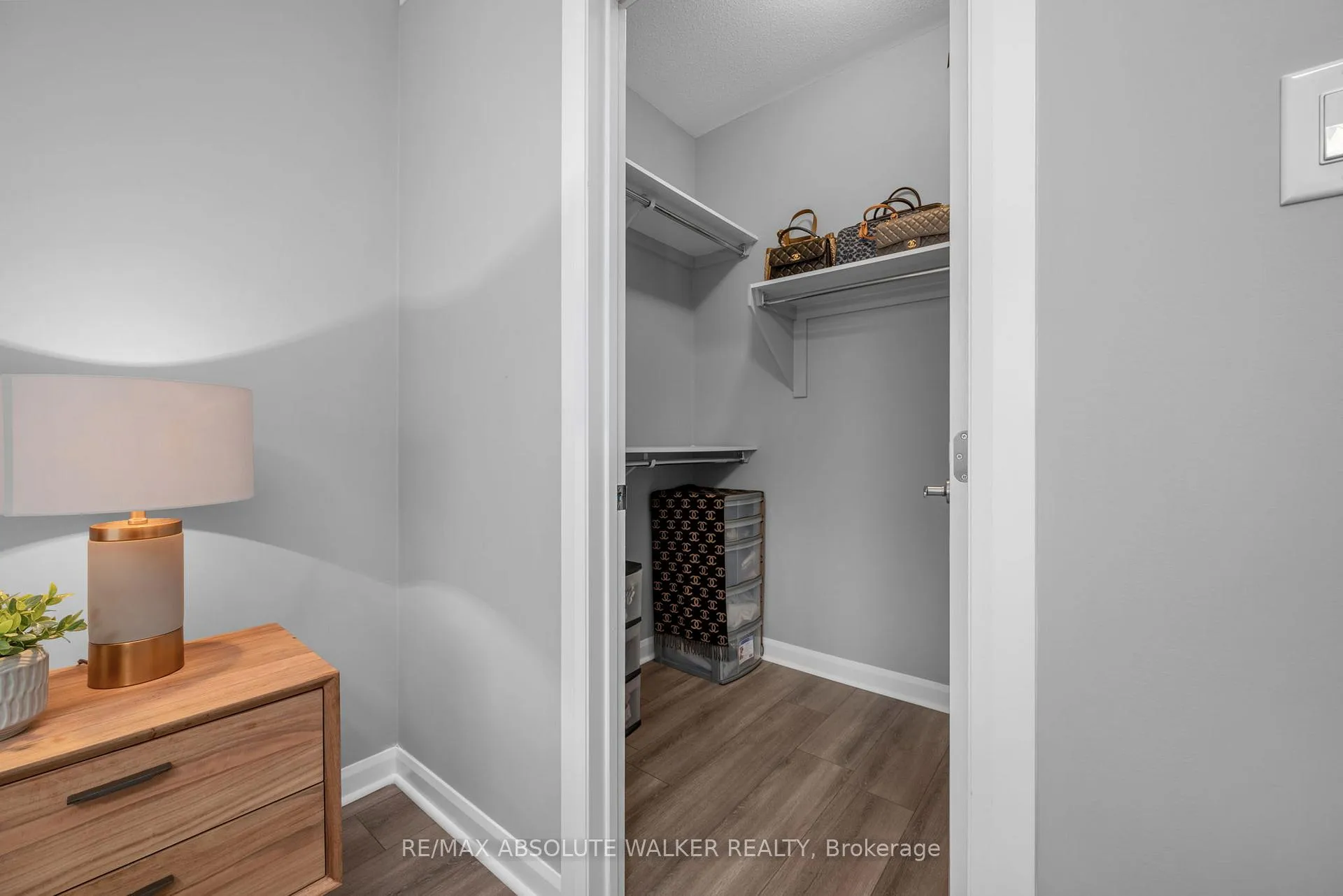 Photo 18 of 335 Cloyne Crescent, Ottawa, Barrhaven - Half Moon Bay — HOMEH