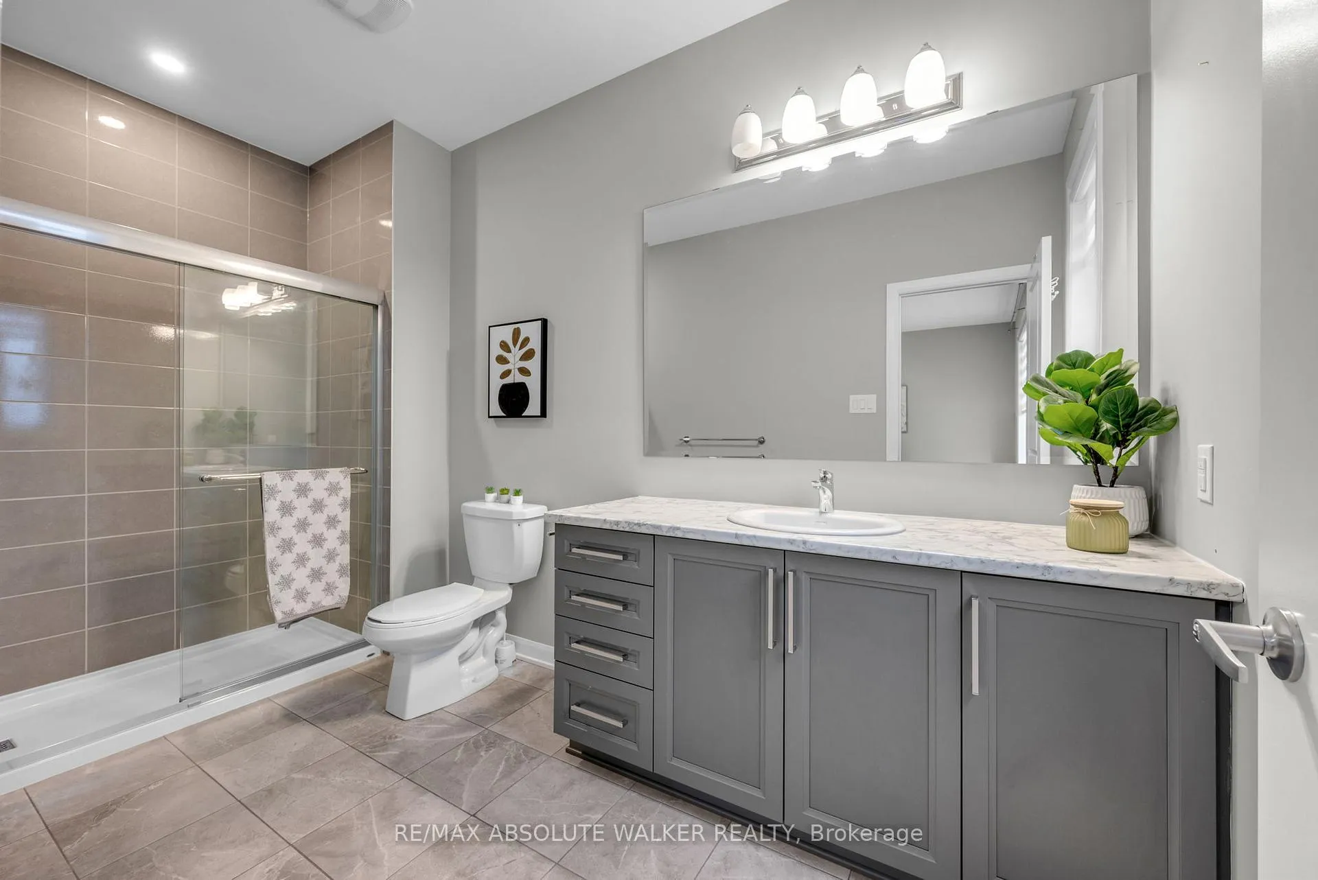 Photo 19 of 335 Cloyne Crescent, Ottawa, Barrhaven - Half Moon Bay — HOMEH