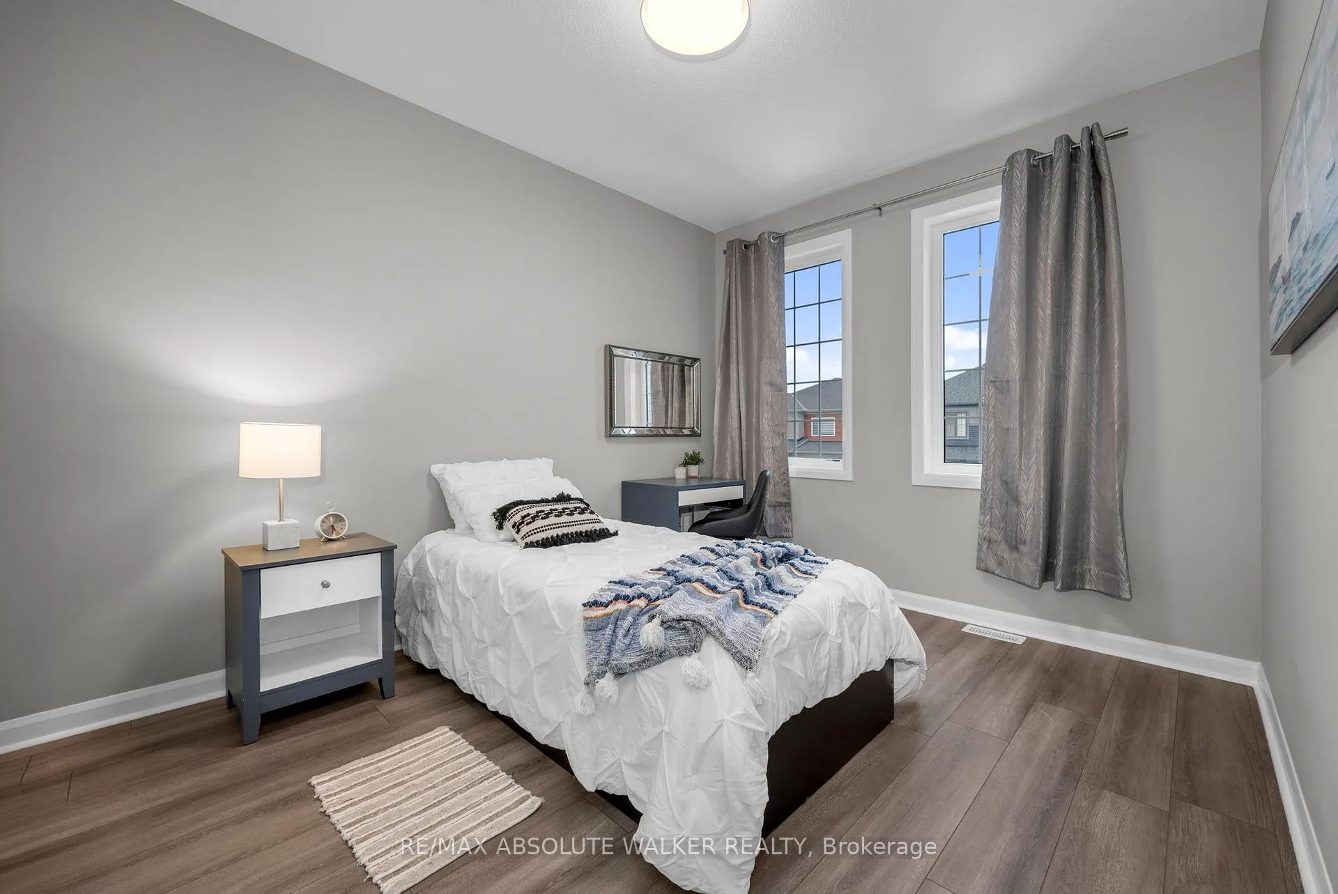 Photo 20 of 335 Cloyne Crescent, Ottawa, Barrhaven - Half Moon Bay — HOMEH