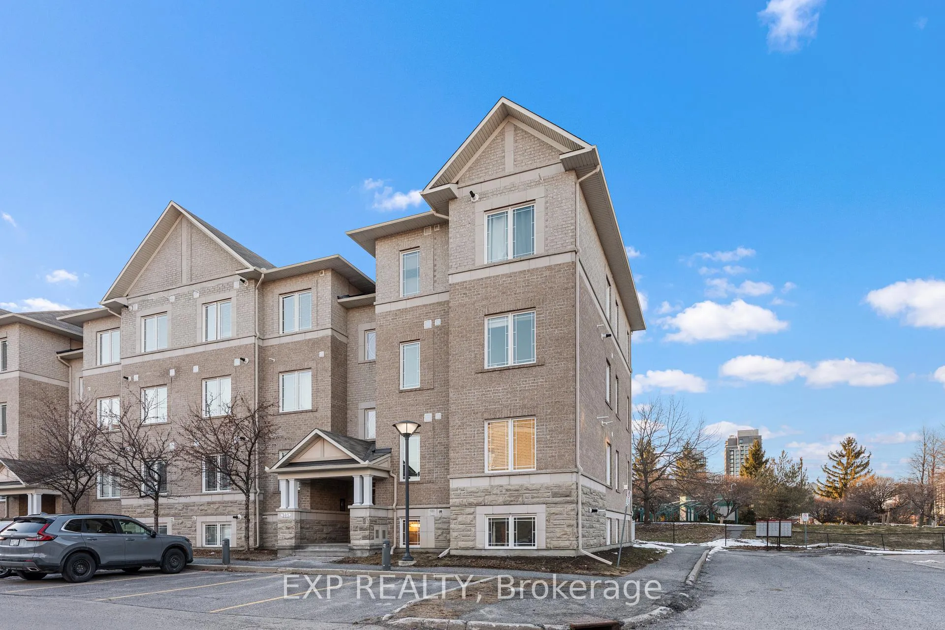 Photo 1 of Unit 2, 385 Paseo Private, Ottawa, Centrepointe — HOMEH