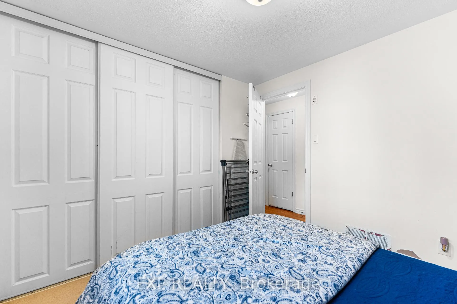 Photo 9 of Unit 2, 385 Paseo Private, Ottawa, Centrepointe — HOMEH