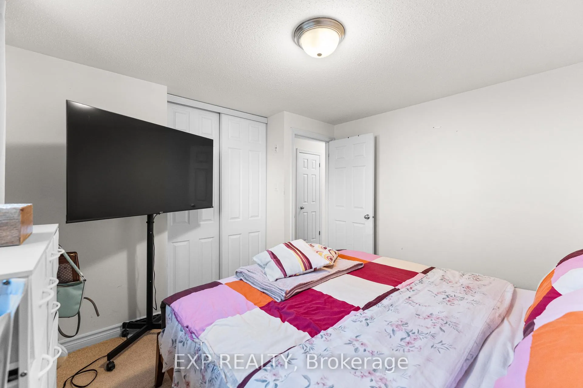 Photo 11 of Unit 2, 385 Paseo Private, Ottawa, Centrepointe — HOMEH