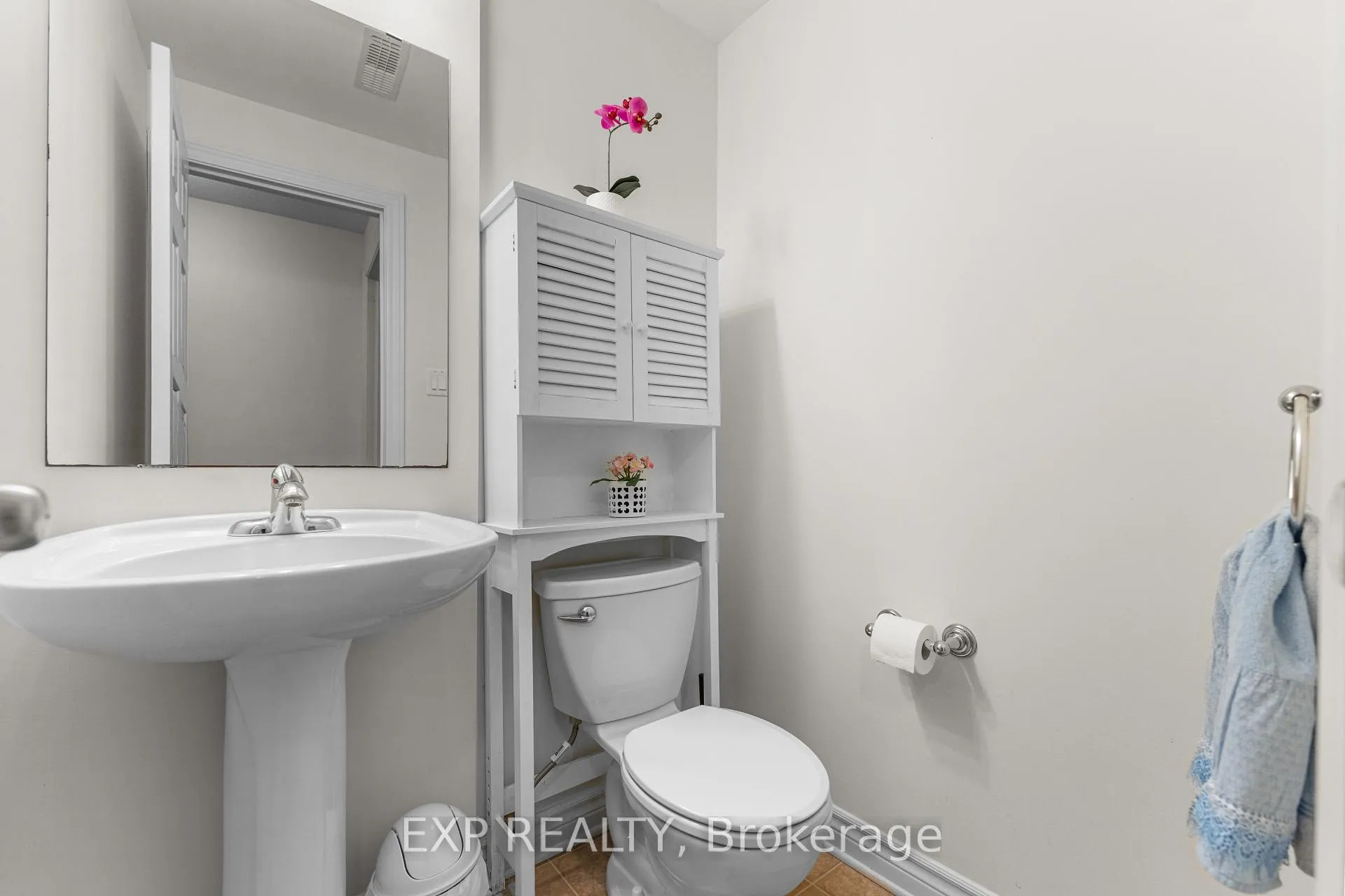 Photo 18 of Unit 2, 385 Paseo Private, Ottawa, Centrepointe — HOMEH