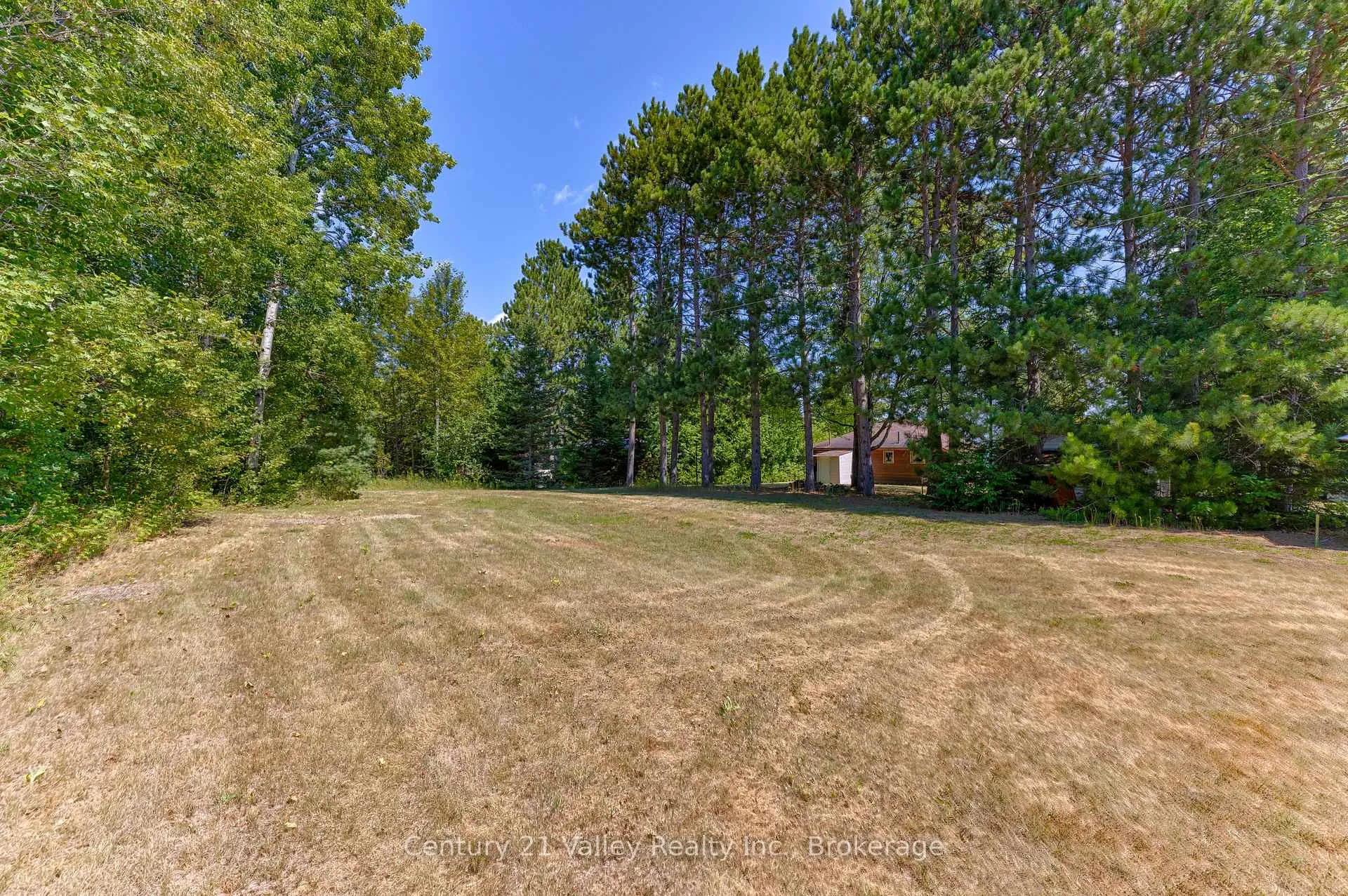 Photo 14 of 1077 Lake Clear Road, Bonnechere Valley, Eganville/Bonnechere Twp — HOMEH