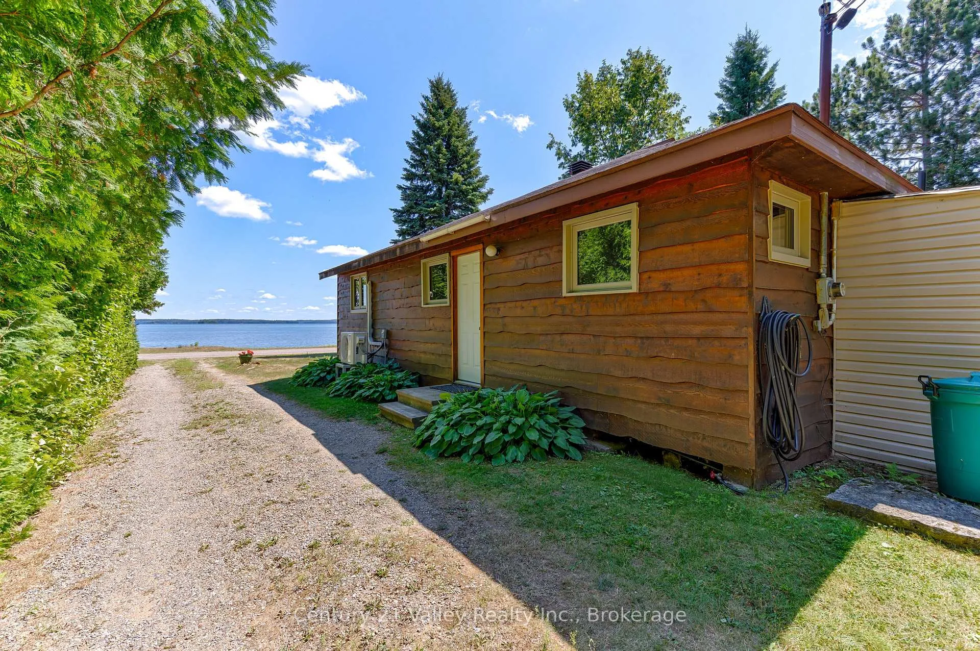 Photo 16 of 1077 Lake Clear Road, Bonnechere Valley, Eganville/Bonnechere Twp — HOMEH