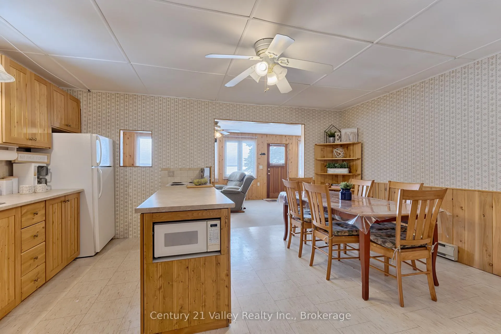 Photo 28 of 1077 Lake Clear Road, Bonnechere Valley, Eganville/Bonnechere Twp — HOMEH