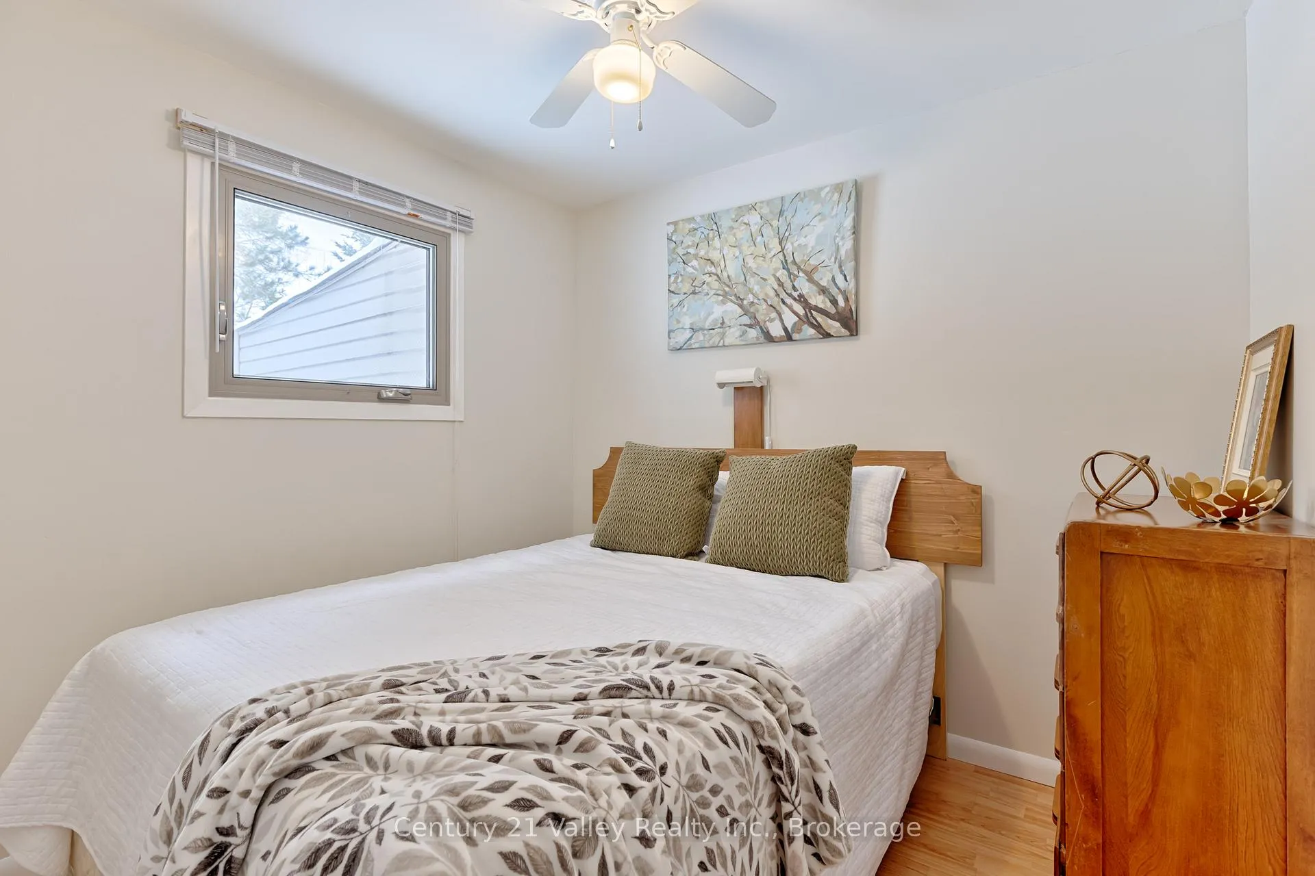 Photo 33 of 1077 Lake Clear Road, Bonnechere Valley, Eganville/Bonnechere Twp — HOMEH